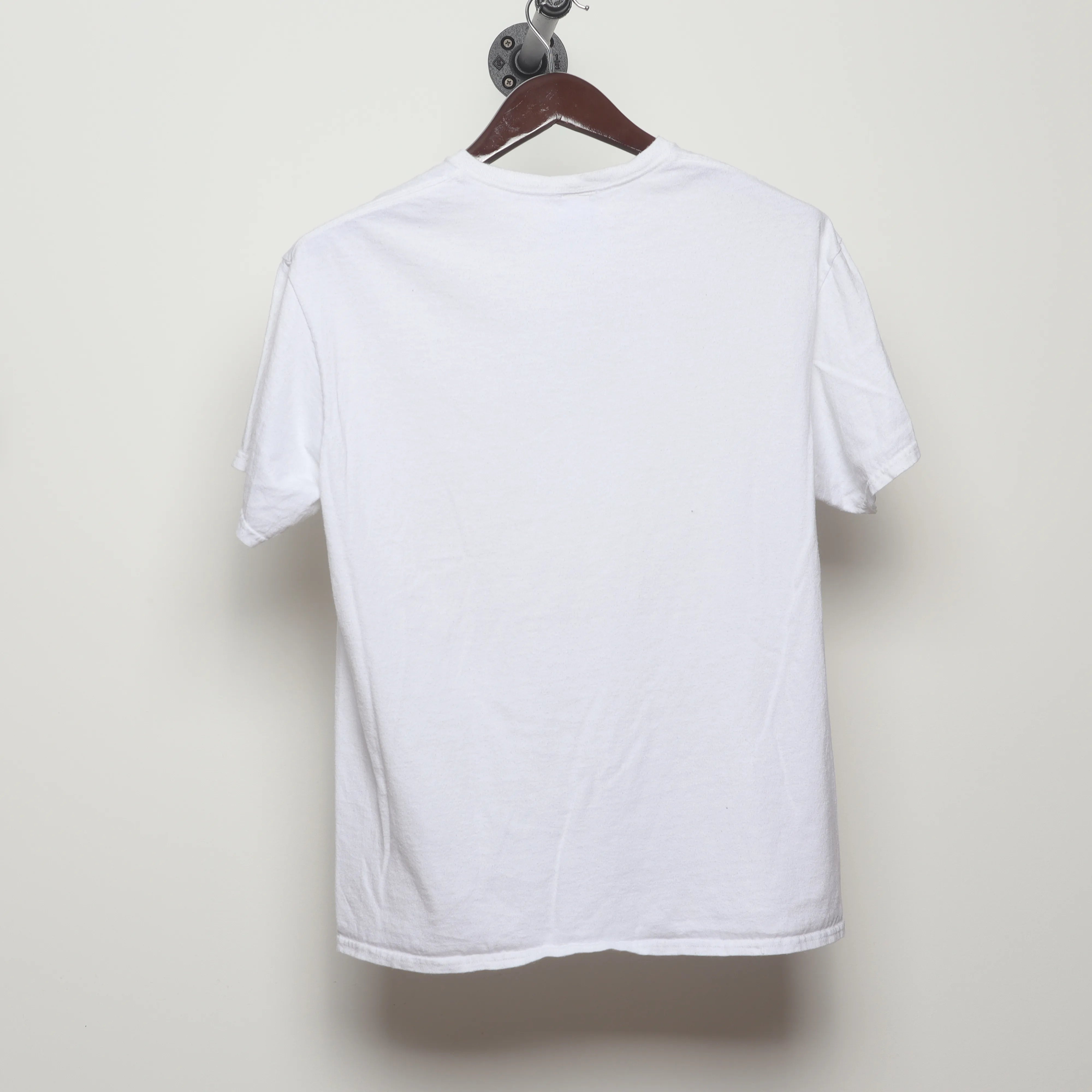 Back view of 2010s Budweiser Beer Label Graphic Tee L