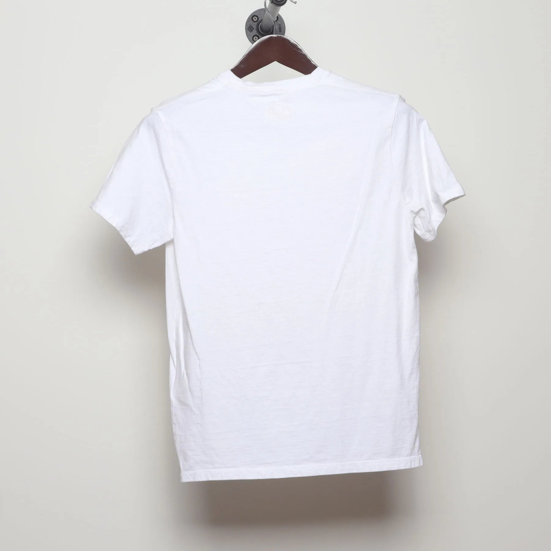 Back view of Vintage Y2K Levi's x Outerknown "Abstract Sunset Landscape" T-Shirt - S