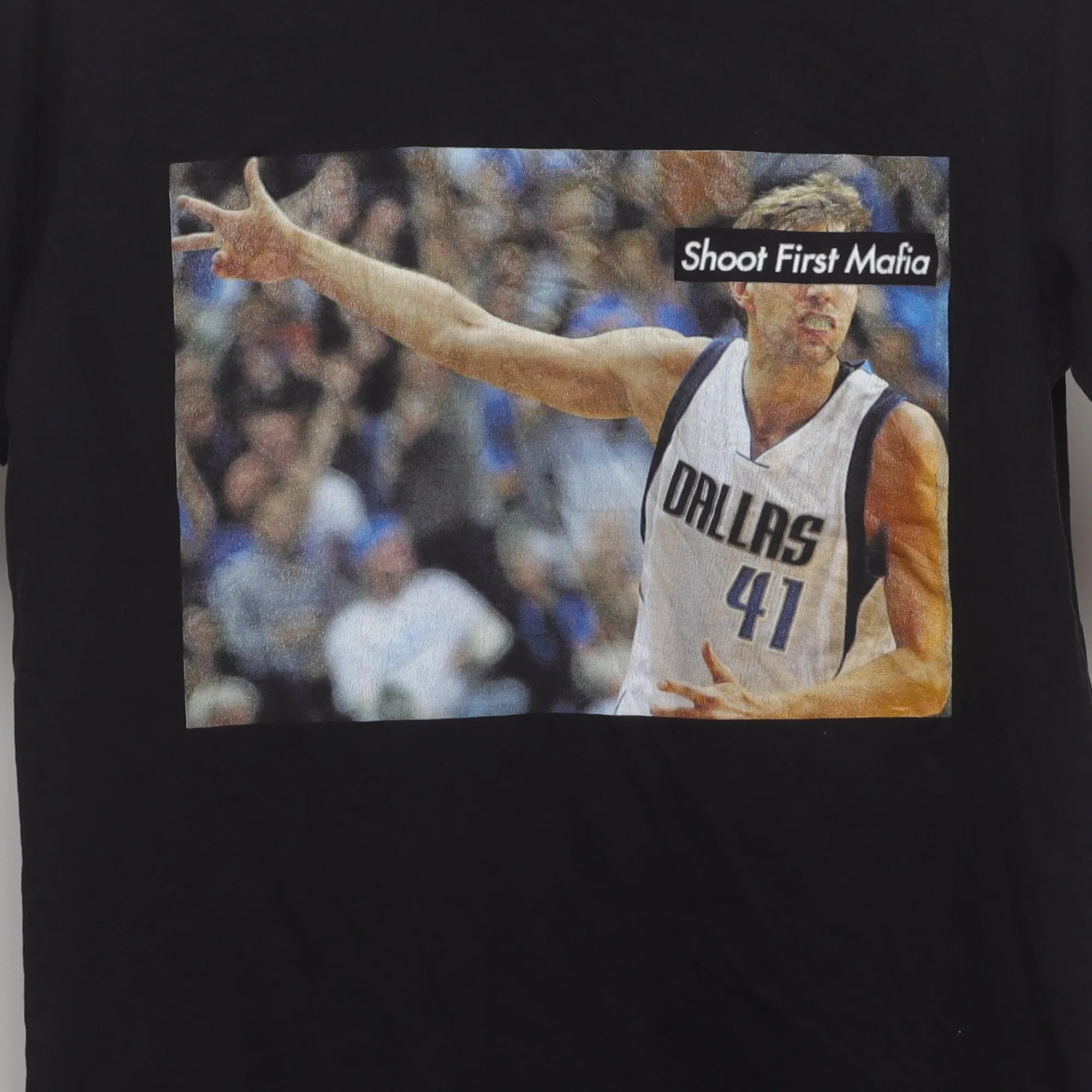 Close-up of the main graphic on the Modern Dirk Nowitzki Shoot First Mafia T-Shirt M