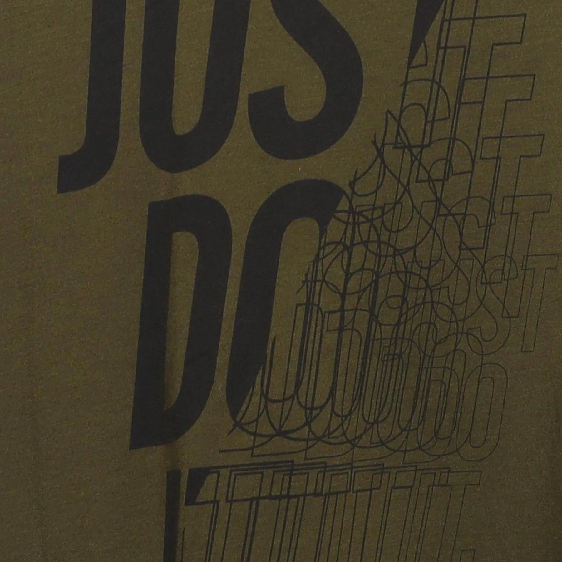 Close-up of the Right sleeve on the Vintage 2010s Nike "Just Do It" Graphic T-Shirt - L