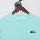 Close-up of the collar and tag on the Vintage Y2K Quiksilver "Crest Logo" T-Shirt - S
