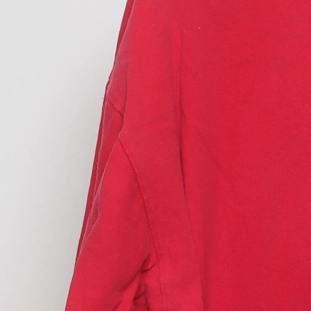 Close-up of the sleeve on the Vintage 1990s Disney "Cowboy Goofy" T-Shirt - XL