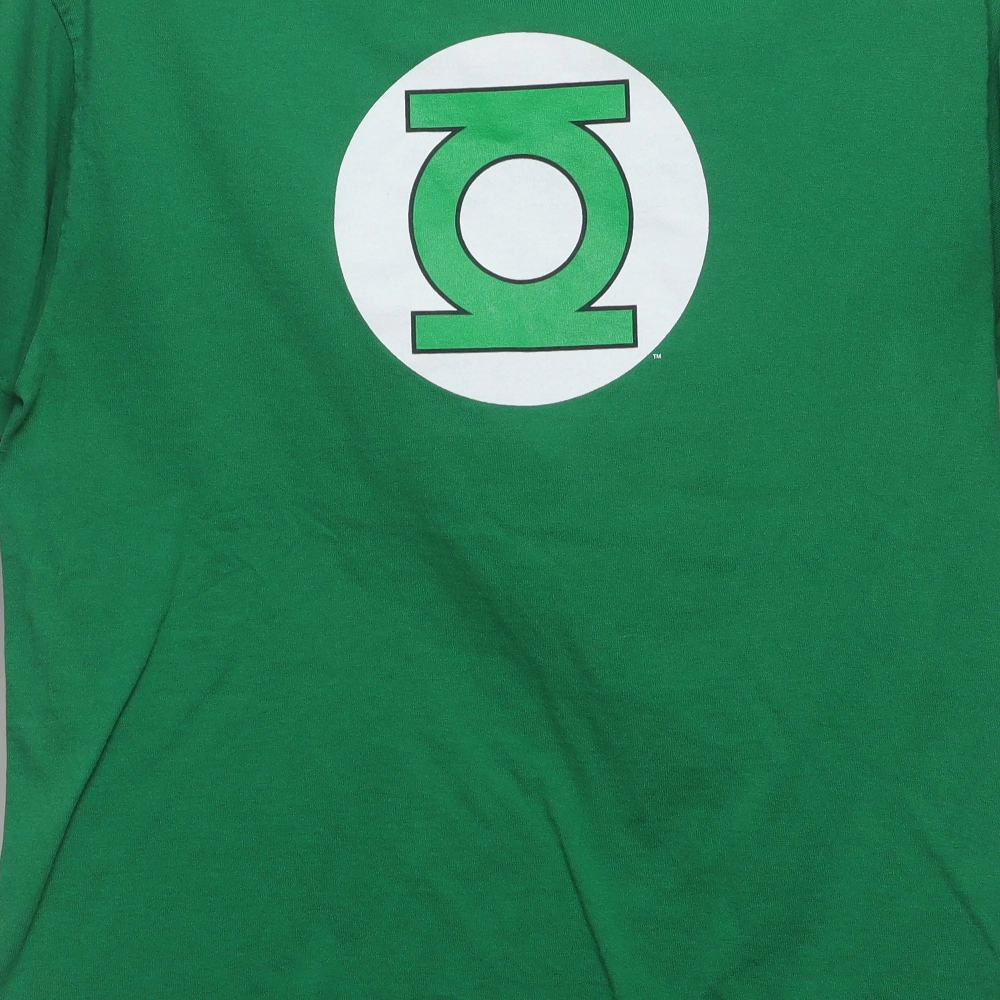 Close-up of the main graphic on the Vintage 2000s DC Comics Green Lantern Logo T-Shirt M