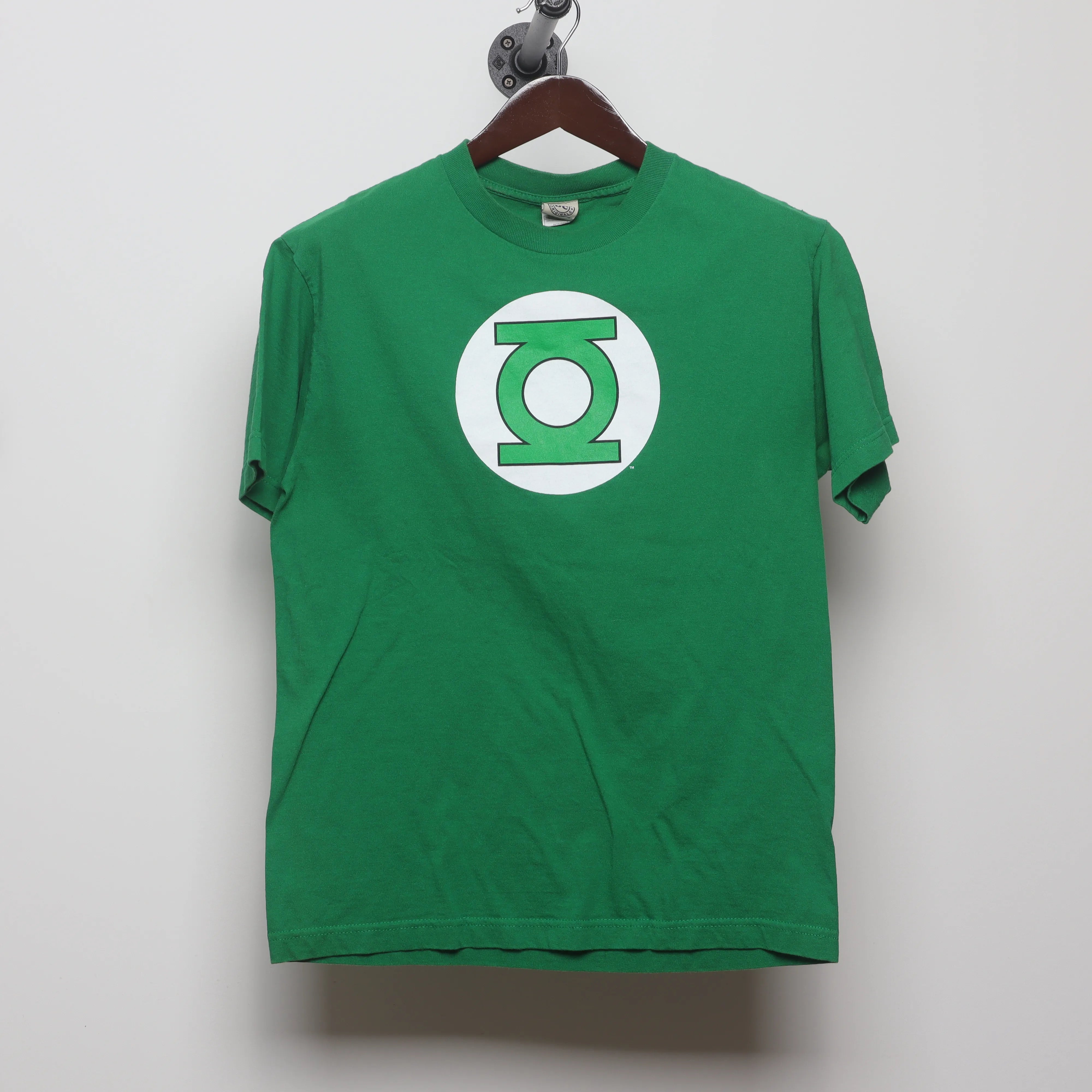Front view of Vintage 2000s DC Comics Green Lantern Logo T-Shirt M