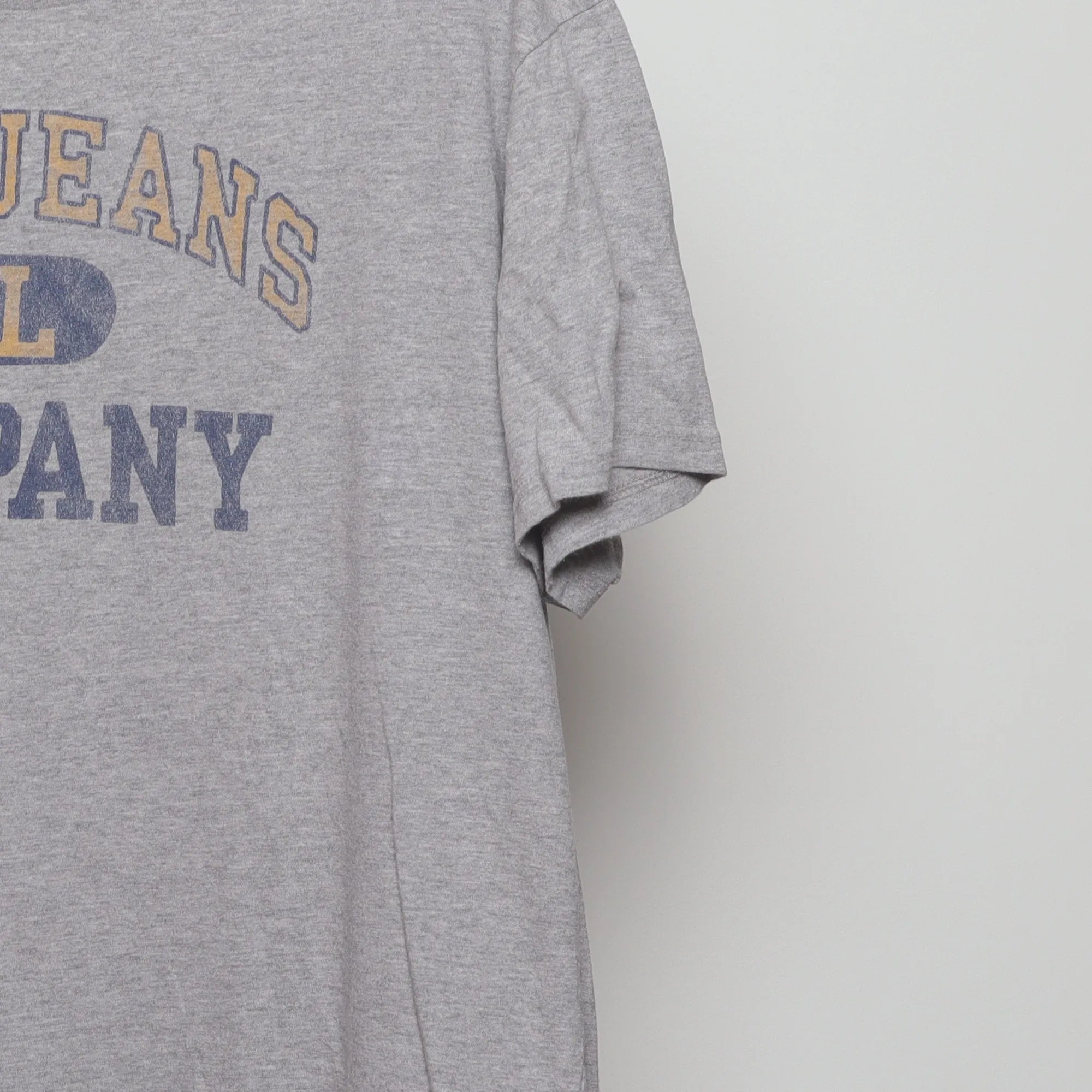 Close-up of the sleeve on the Vintage 2000s Polo Jeans Co. Logo Graphic T-Shirt XL