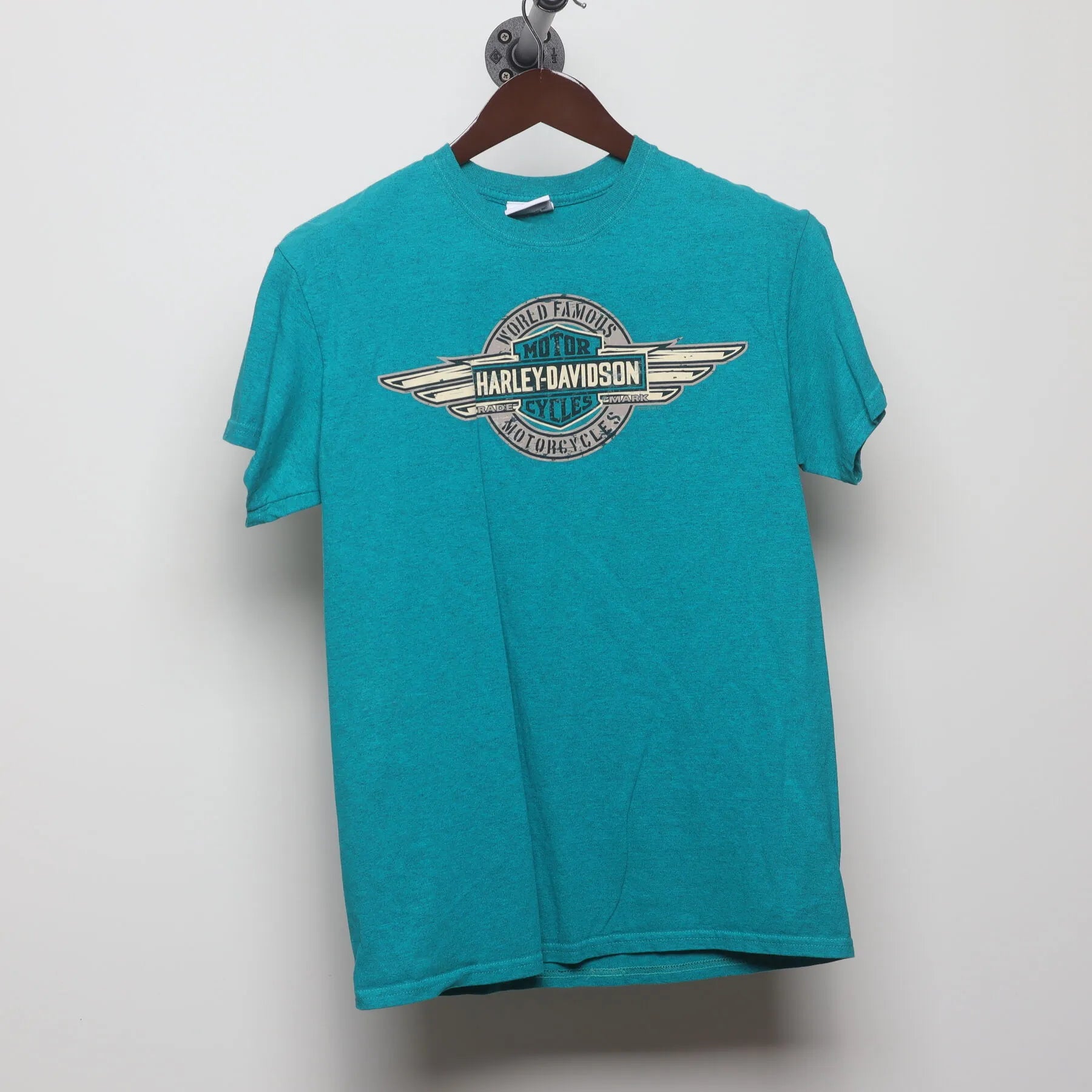 Front view of Vintage 1980s Harley-Davidson "World Famous Motorcycles" T-Shirt - S