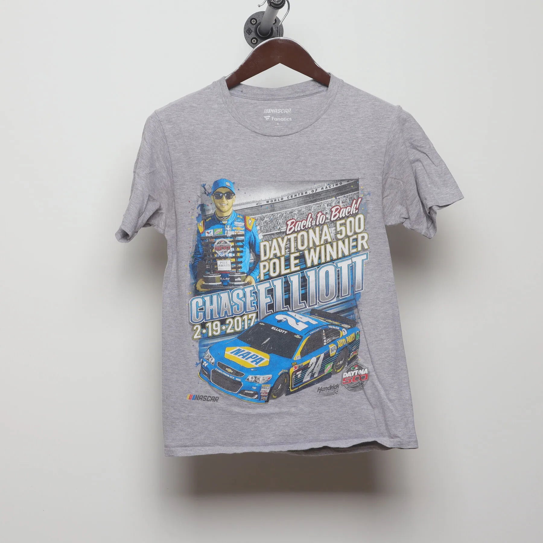 Front view of Vintage 2010s Chase Elliott "Daytona 500 Pole Winner" T-Shirt - XS