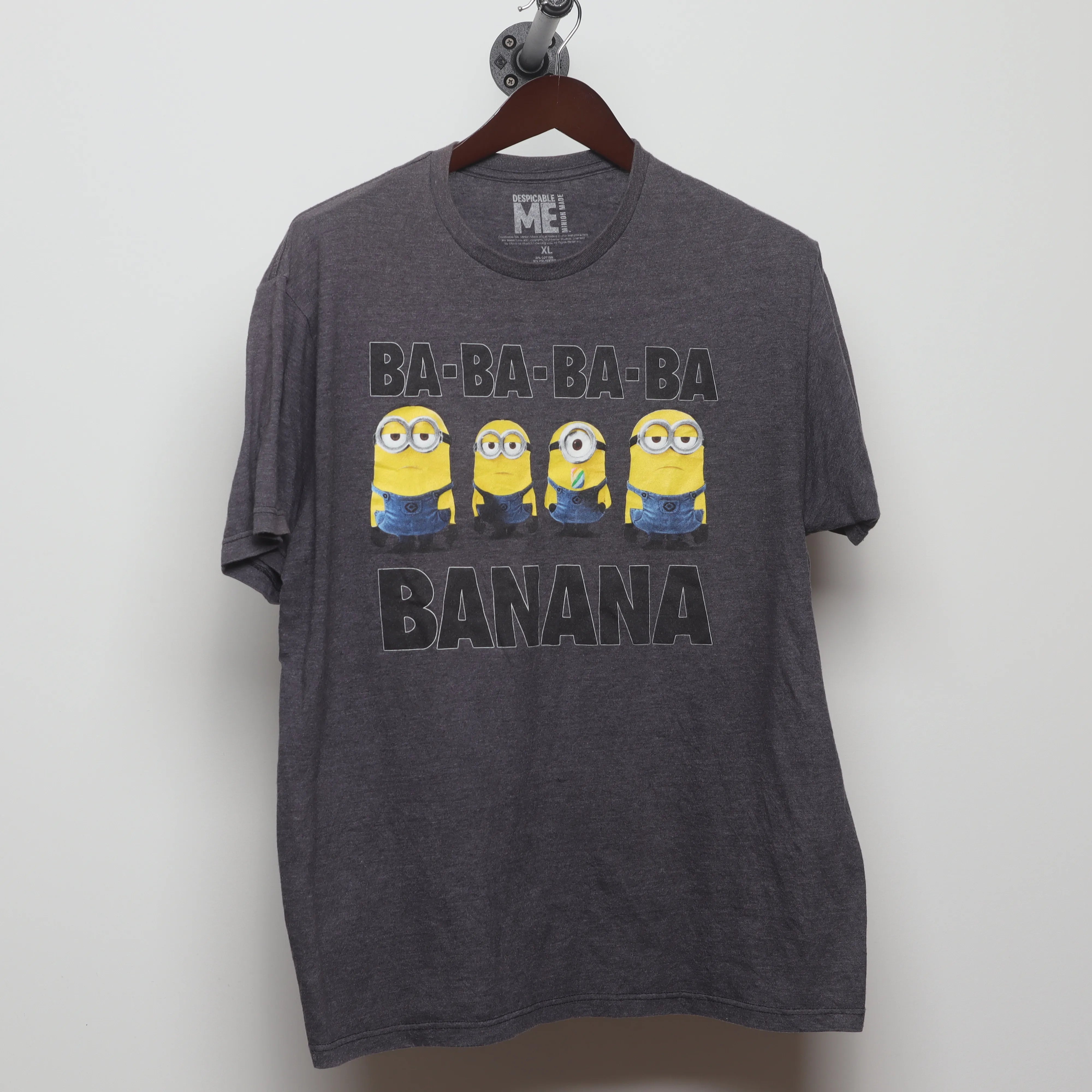 Front view of Vintage 2010s Despicable Me Minions Banana T-Shirt XL