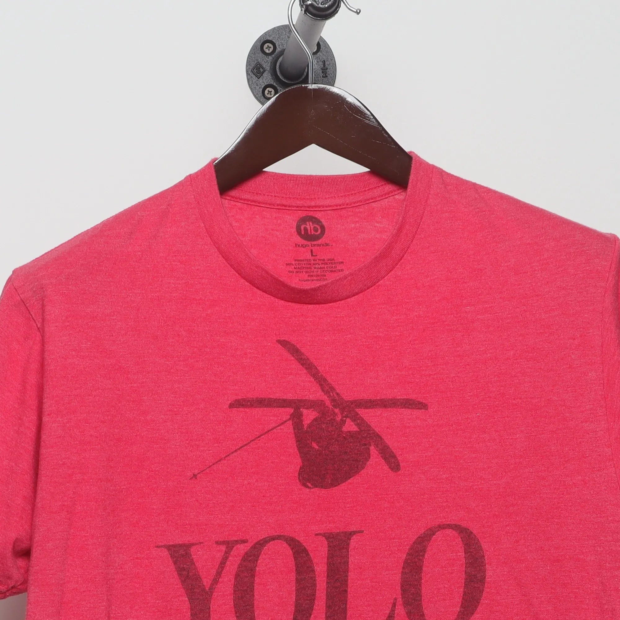Close-up of the collar and tag on the Vintage 2010s Keystone Ski YOLO Graphic T-Shirt M