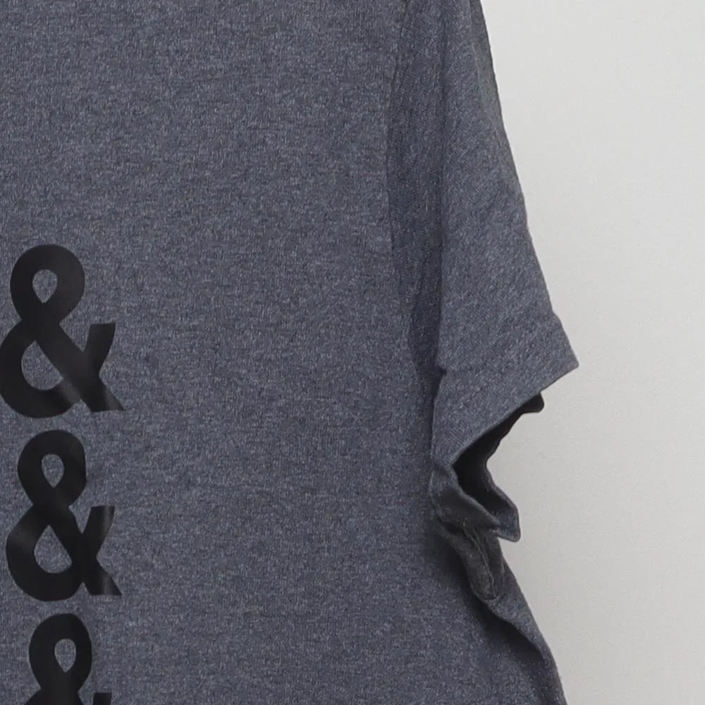 Close-up of the sleeve on the Vintage 2010s Next Level Apparel "Cats & Cats & Cats" T-Shirt - XL