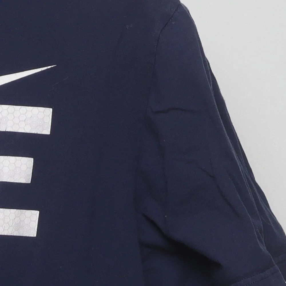 Close-up of the sleeve on the Vintage 2010s Nike "Block Logo" T-Shirt - XL