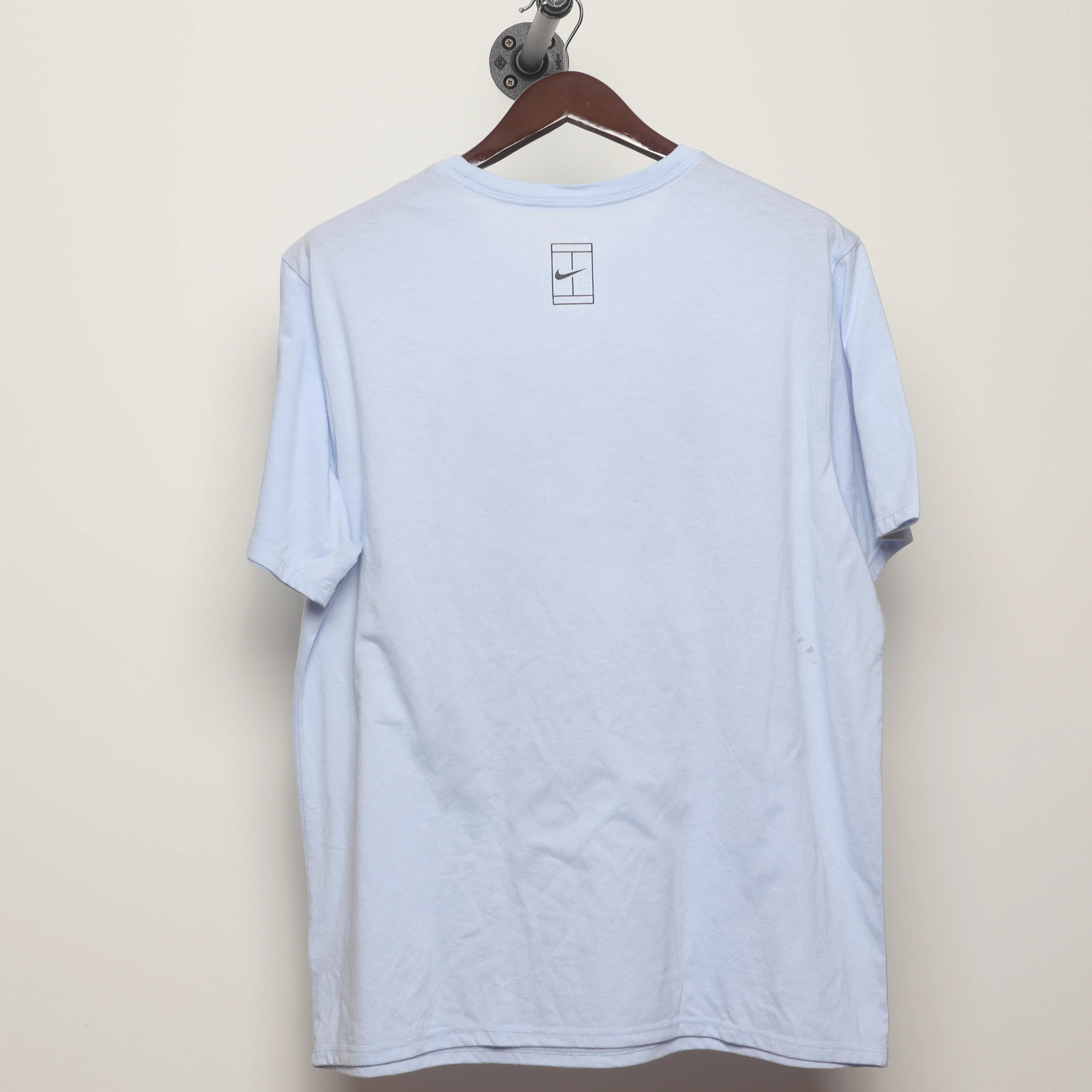 Back view of Vintage 2010s Nike Tennis Court Graphic T-Shirt XL