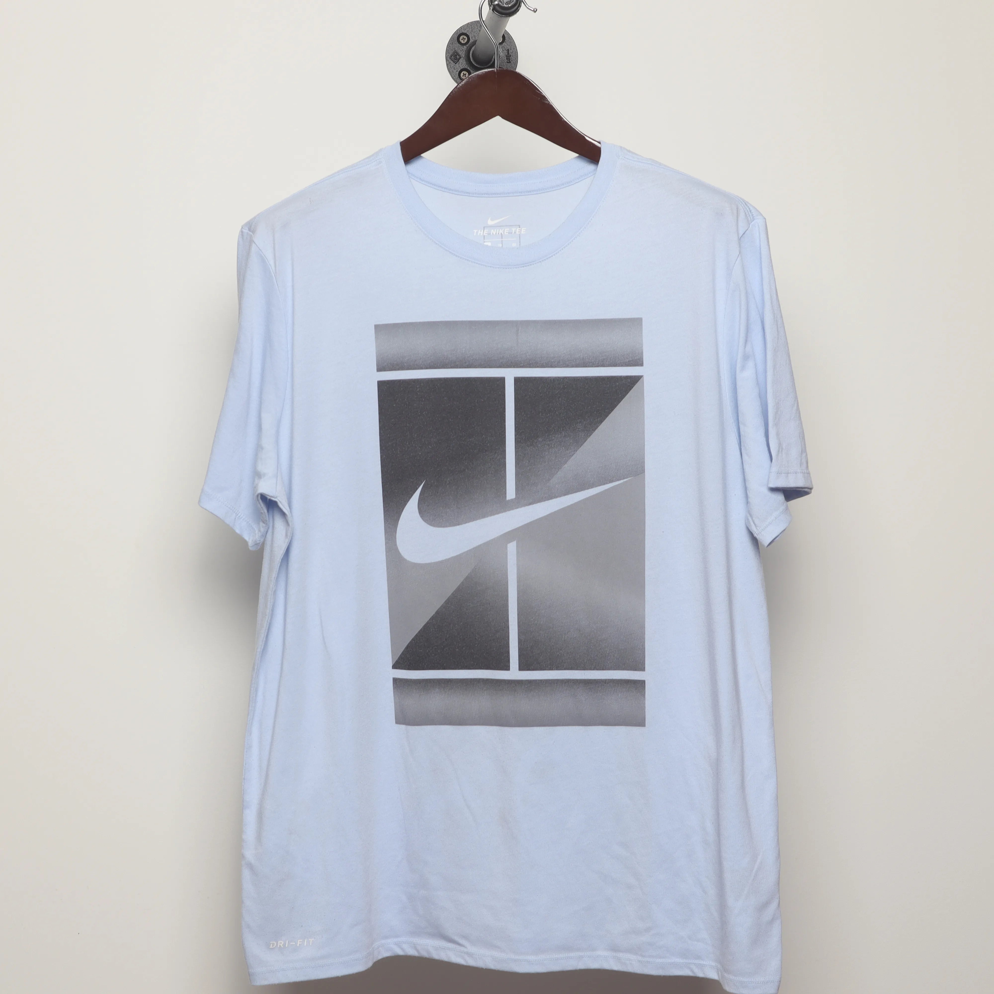 Front view of Vintage 2010s Nike Tennis Court Graphic T-Shirt XL