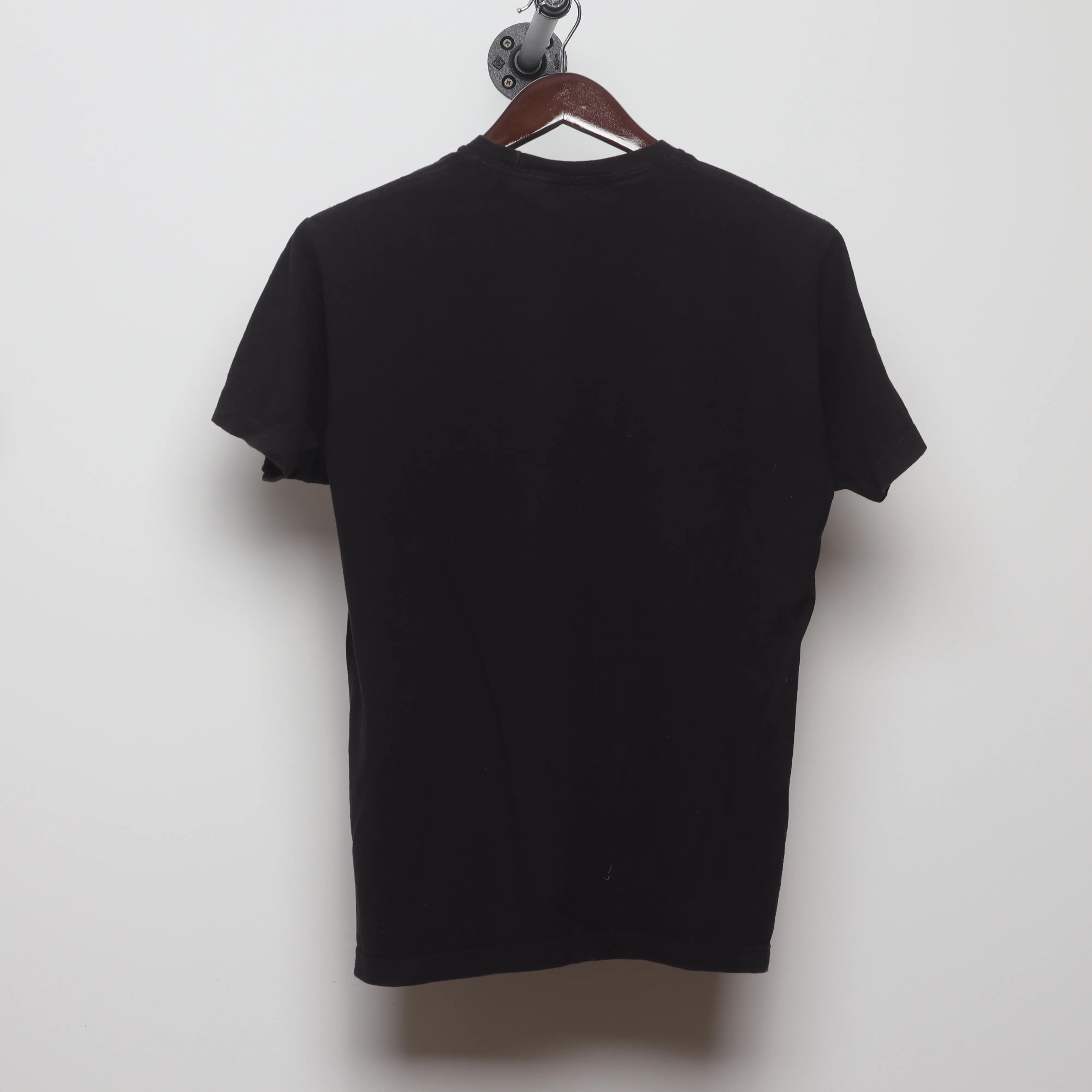 Back view of Vintage 2010s Poppy Glitch Graphic Band T-Shirt L