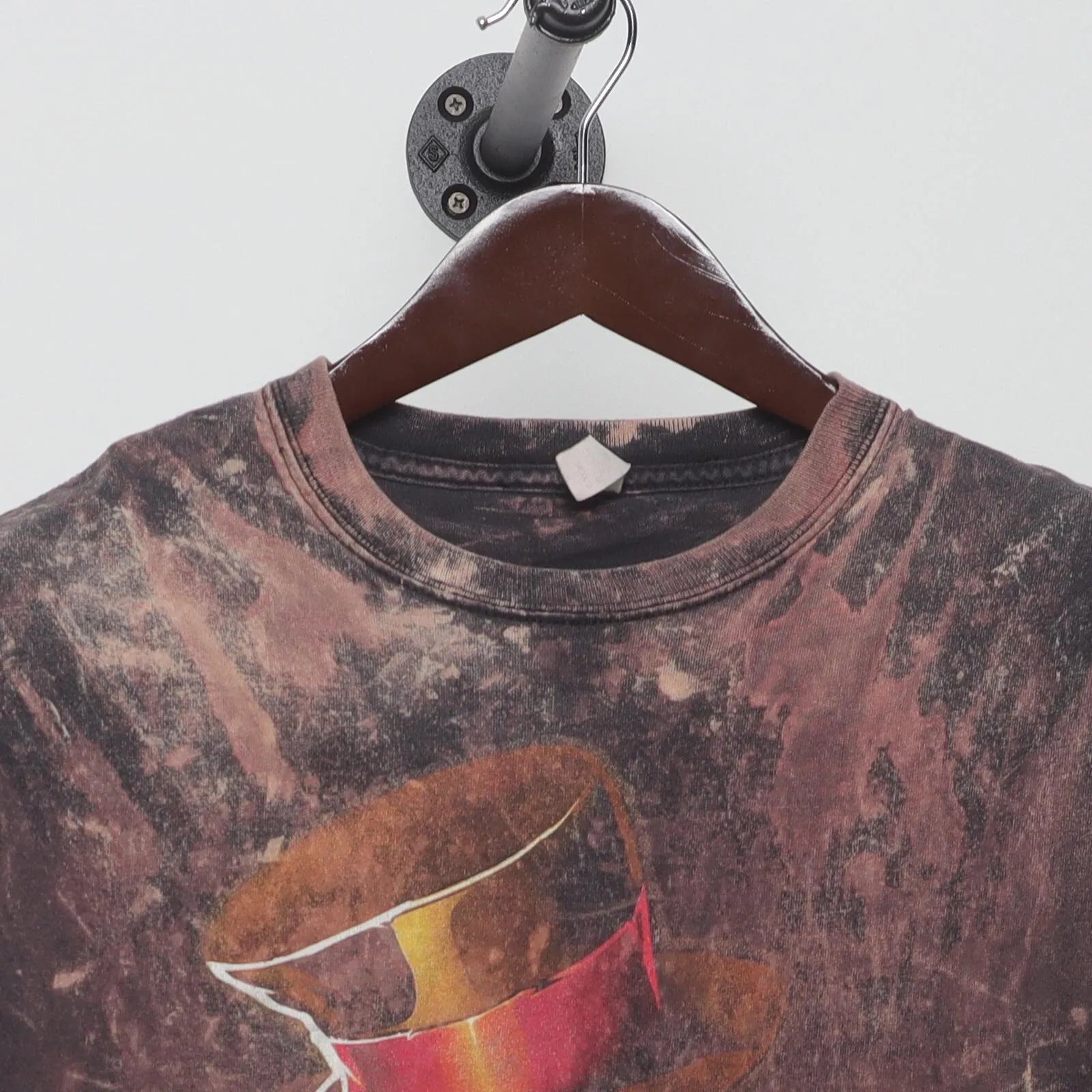 Close-up of the collar and tag on the Vintage 2010s Rockstar Mayhem Festival "2010 Tour" T-Shirt - M