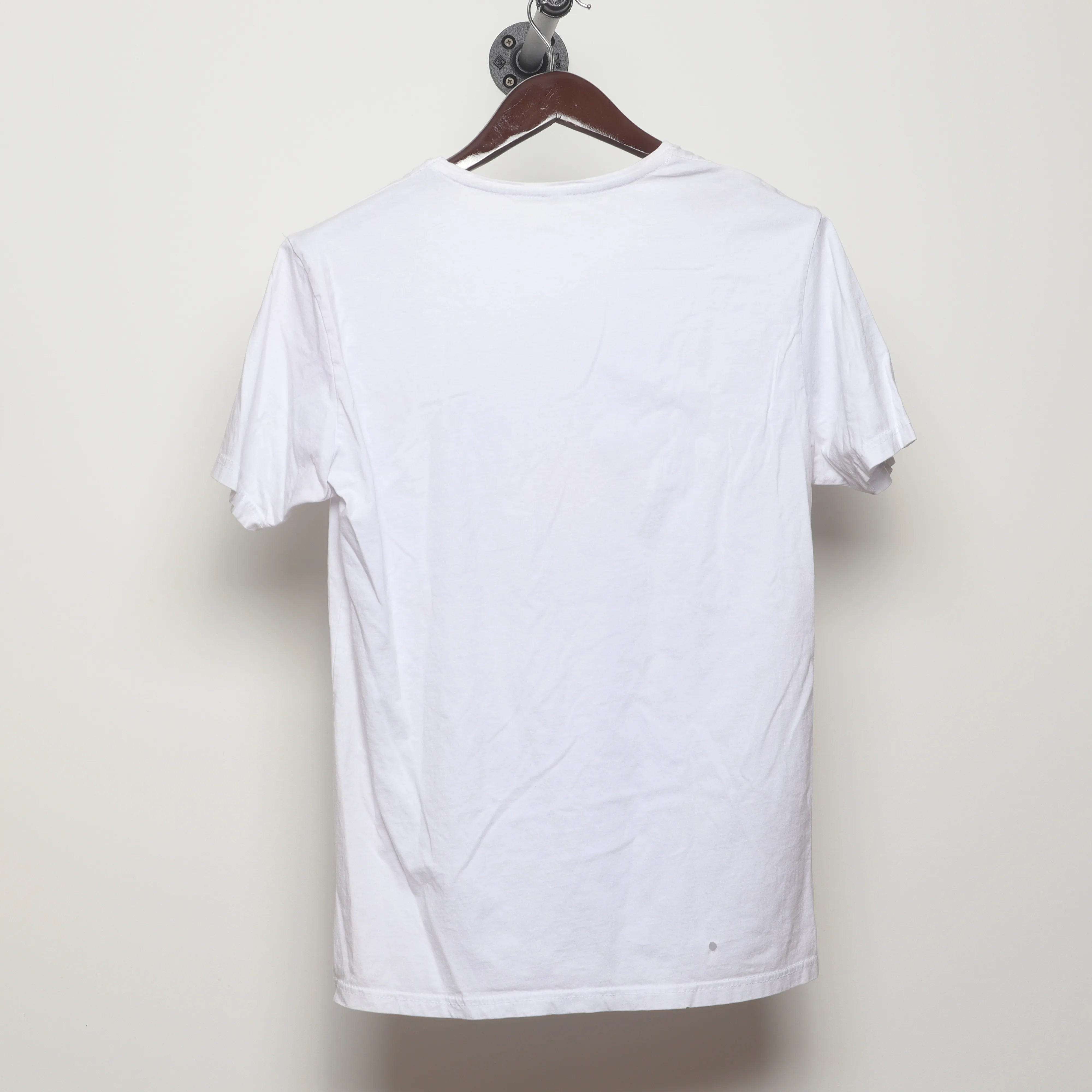 Back view of Vintage 2010s Spurs Coyote Rocky Parody Tee L