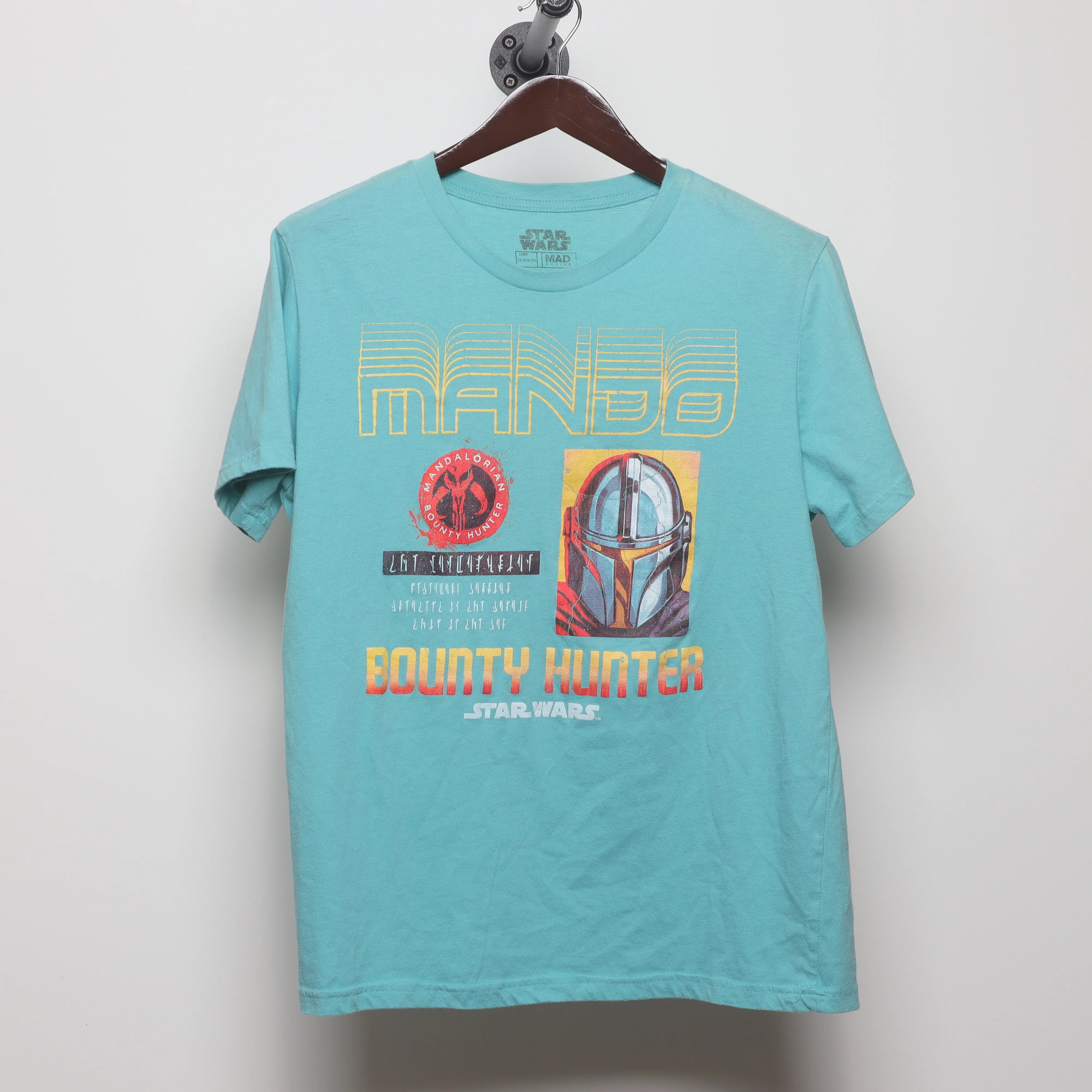 Front view of Vintage 2010s Star Wars Mandalorian Graphic Tee L