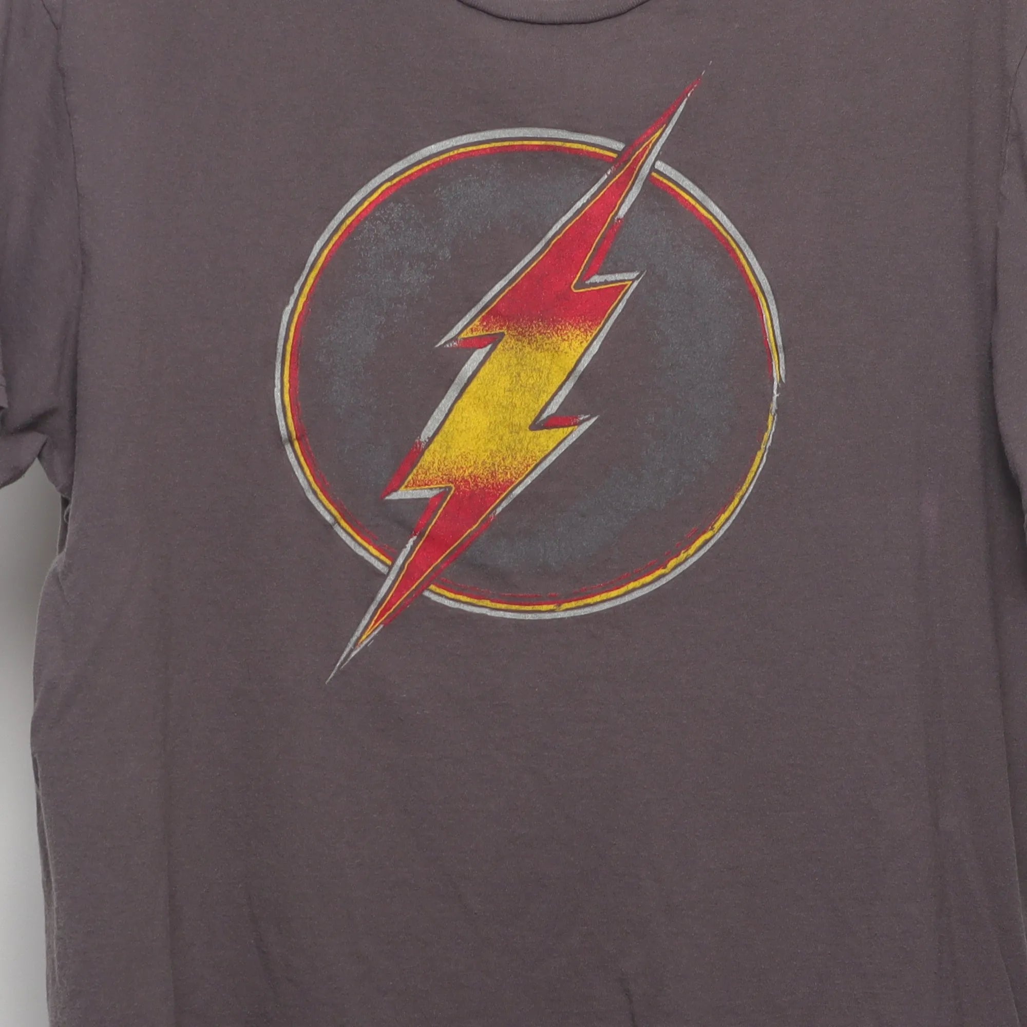 Close-up of the main graphic on the Vintage 2010s The Flash Distressed Logo T-Shirt L
