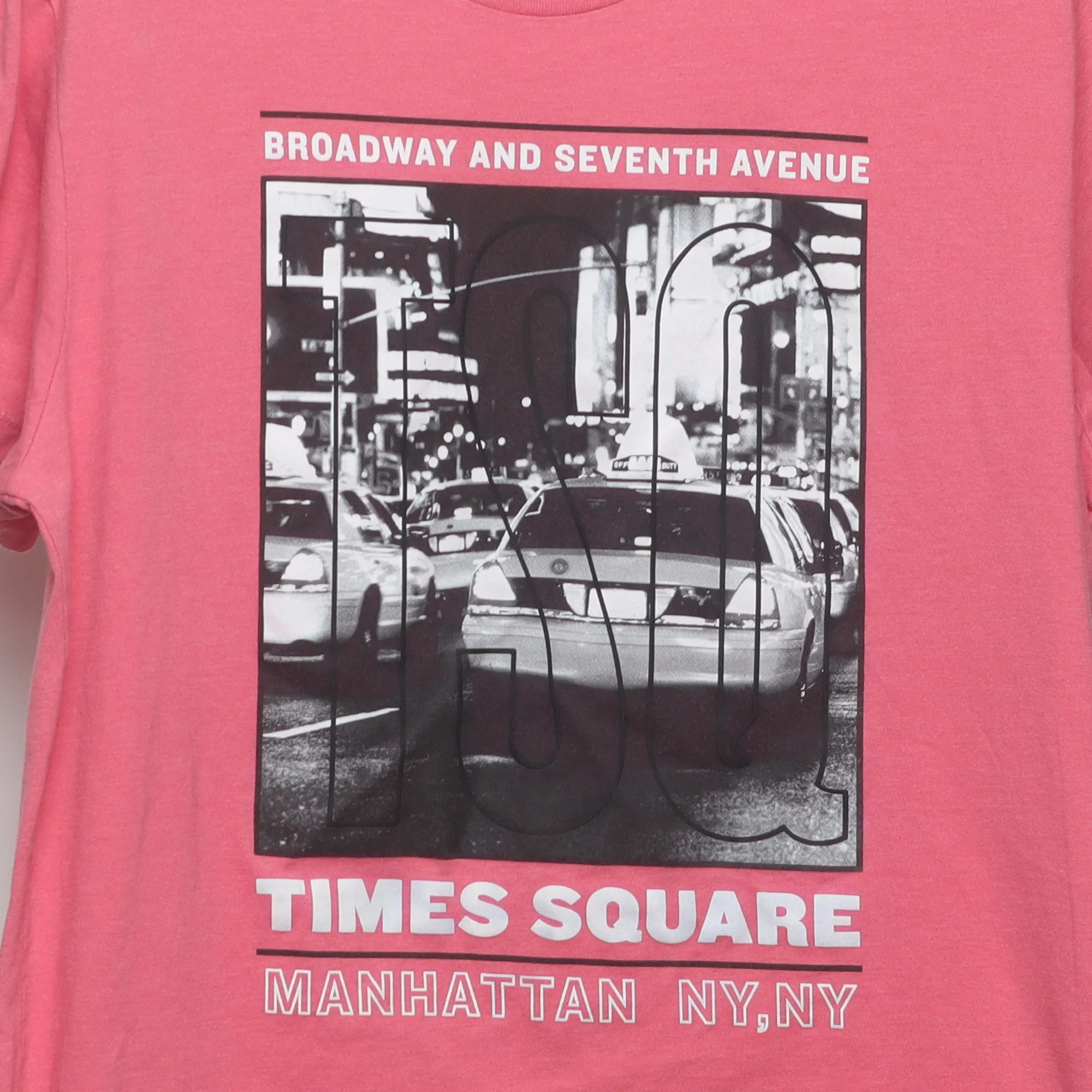 Close-up of the main graphic on the Vintage 2010s Times Square NYC Photo Graphic Tee L