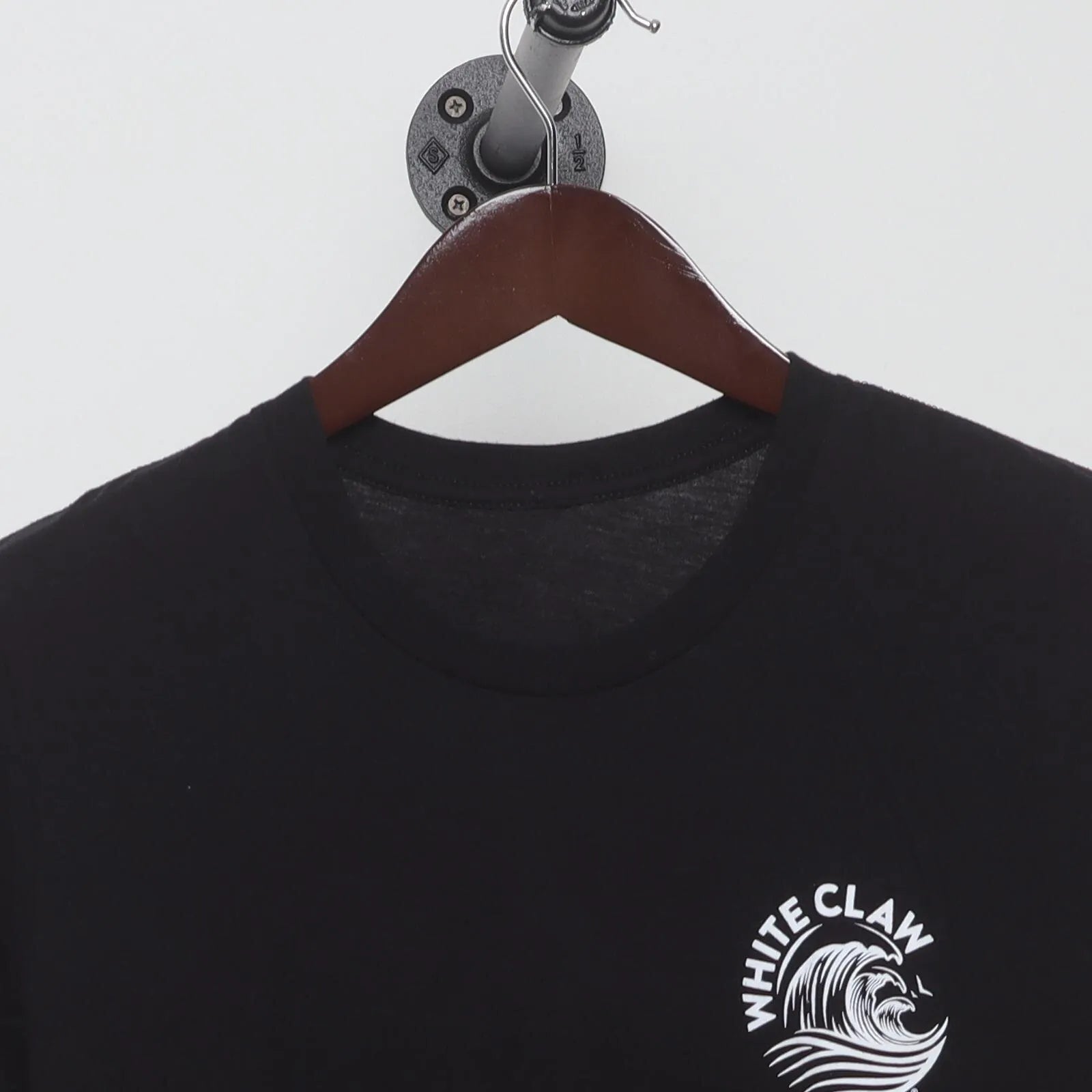 Close-up of the collar and tag on the Vintage 2010s White Claw "Wave Logo" T-Shirt - S