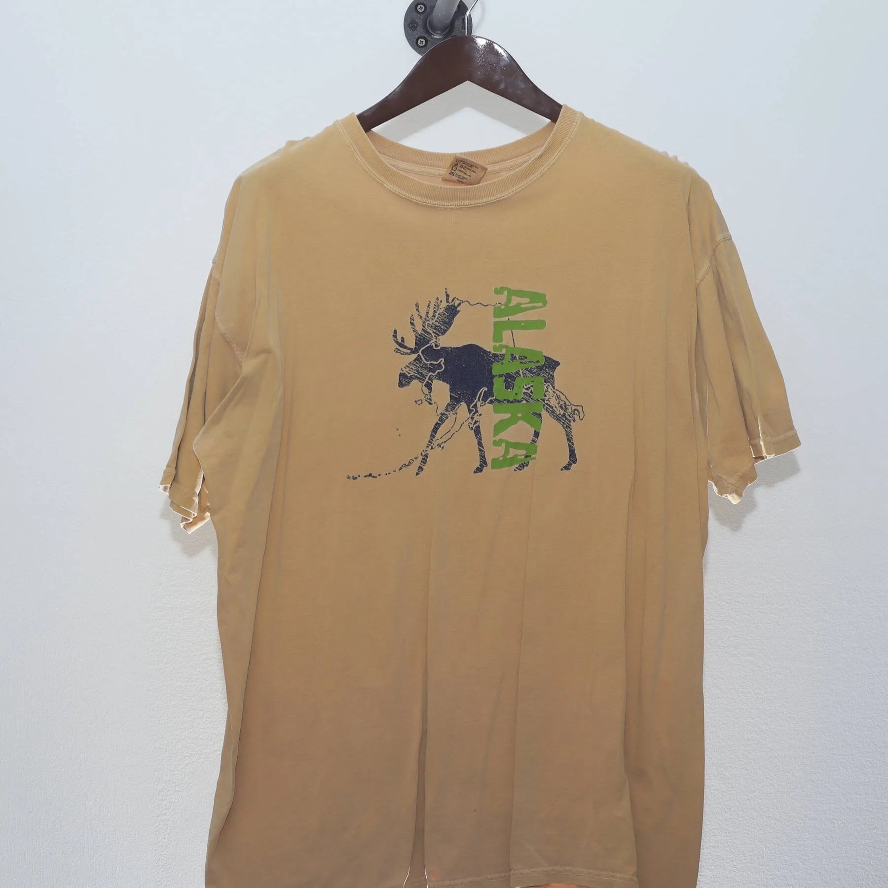 Front view of Vintage Y2K Comfort Colors "Alaska Moose" T-Shirt - XL
