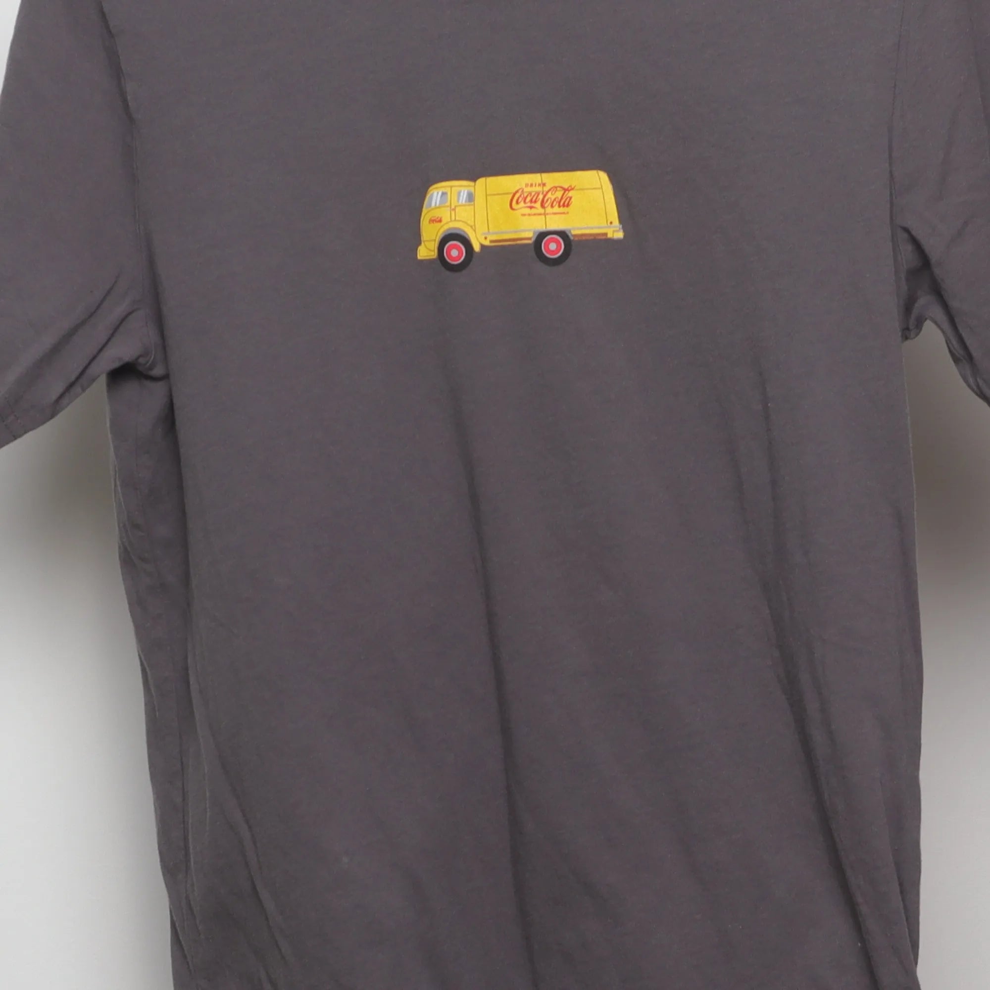 Close-up of the main graphic on the Vintage Coca-Cola Delivery Truck Graphic T-Shirt L