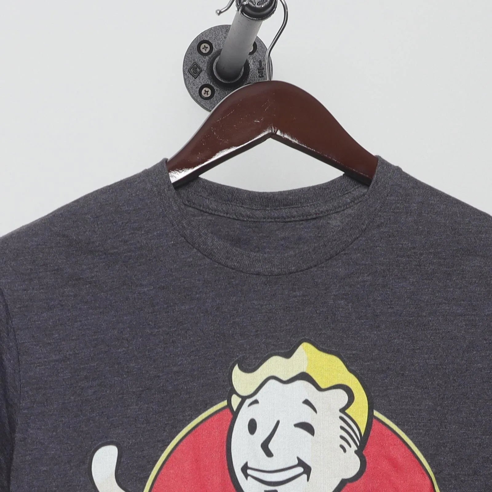 Close-up of the collar and tag on the Vintage Modern Bethesda "Fallout Vault Boy" T-Shirt - M
