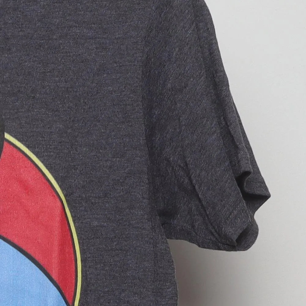 Close-up of the sleeve on the Vintage Modern Bethesda "Fallout Vault Boy" T-Shirt - M