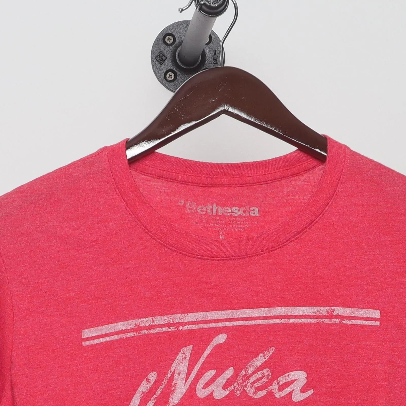 Close-up of the collar and tag on the Vintage Modern Bethesda "Nuka Cola" T-Shirt - M