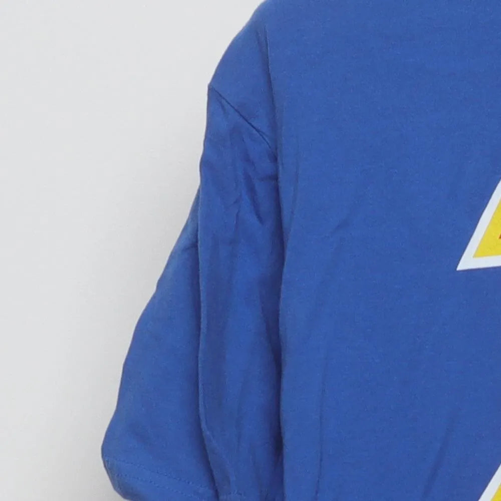 Close-up of the sleeve on the Vintage Modern Blizzard "Soldier: 76" T-Shirt - L