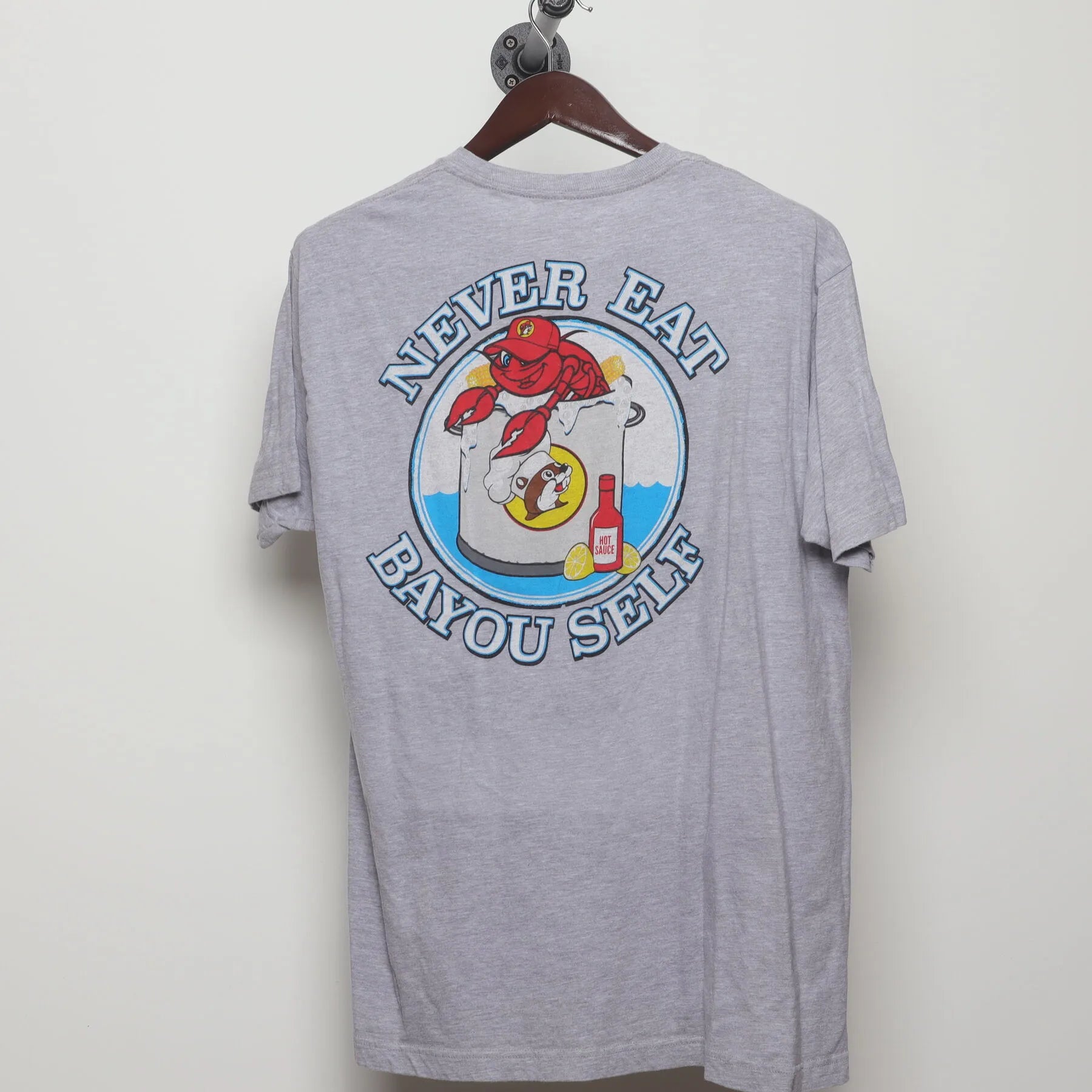 Back view of Vintage Modern Buc-ee's "Never Eat Bayou Self" T-Shirt - XL