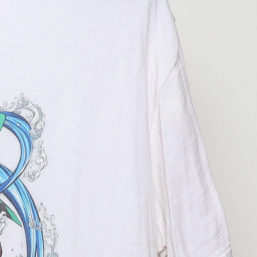 Close-up of the sleeve on the Vintage Modern Demon Slayer "Tanjiro Mugen Train" T-Shirt - M