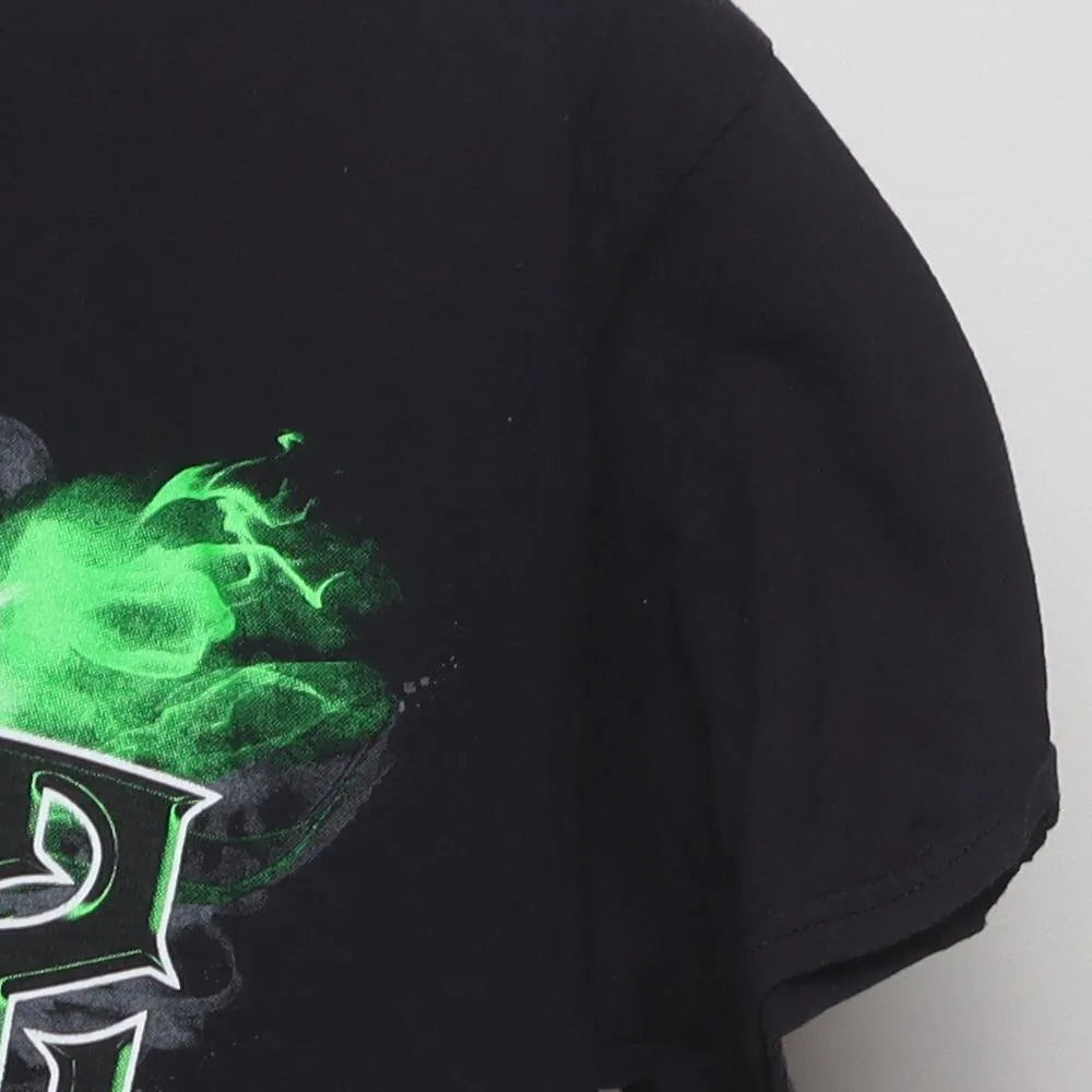 Close-up of the sleeve on the Vintage Modern Donny Schatz "Sprint Car Racing" T-Shirt - M