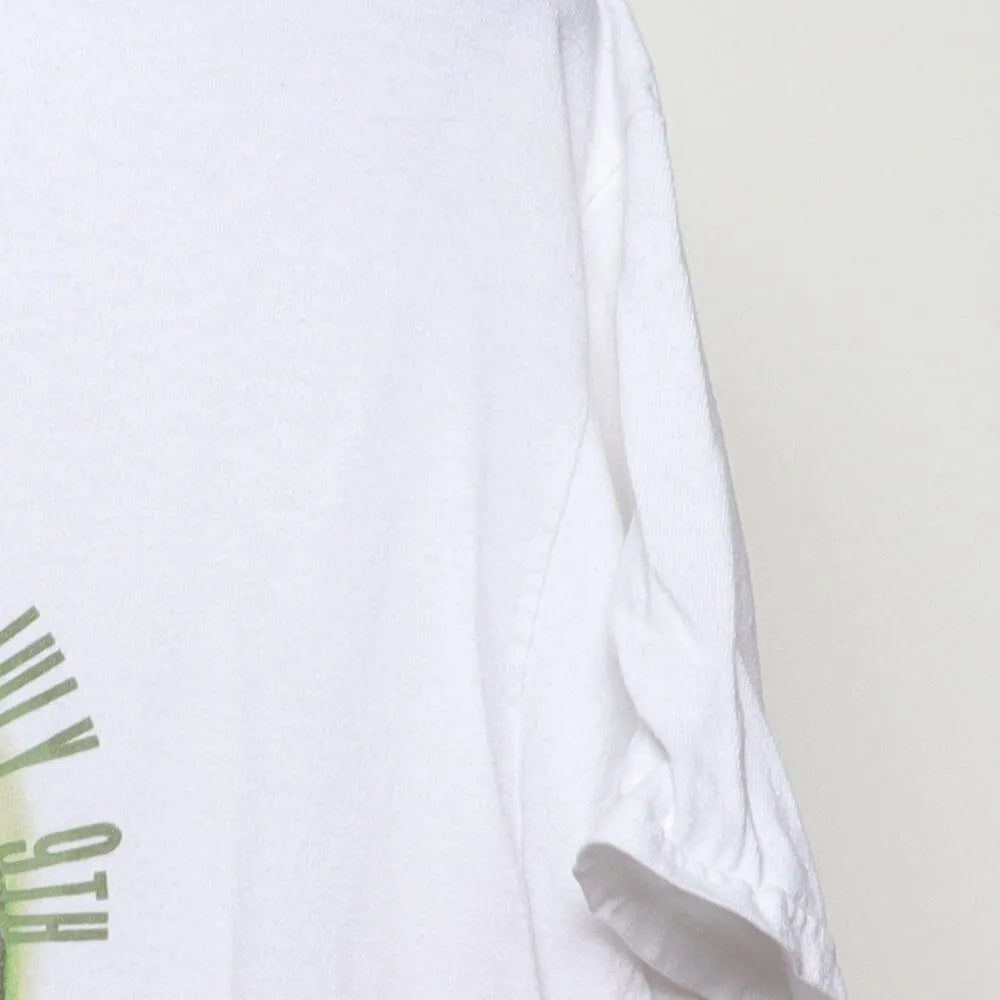 Close-up of the sleeve on the Vintage Modern Live and Tell "Surf Contest Ft. Lauderdale" T-Shirt - L