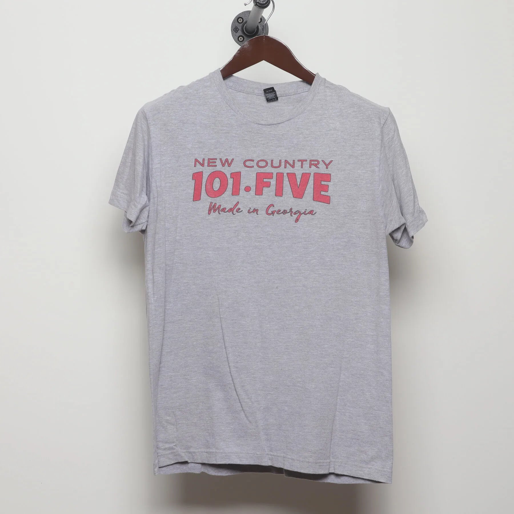 Front view of Vintage Modern New Country 101.FIVE "Made in Georgia" T-Shirt - M