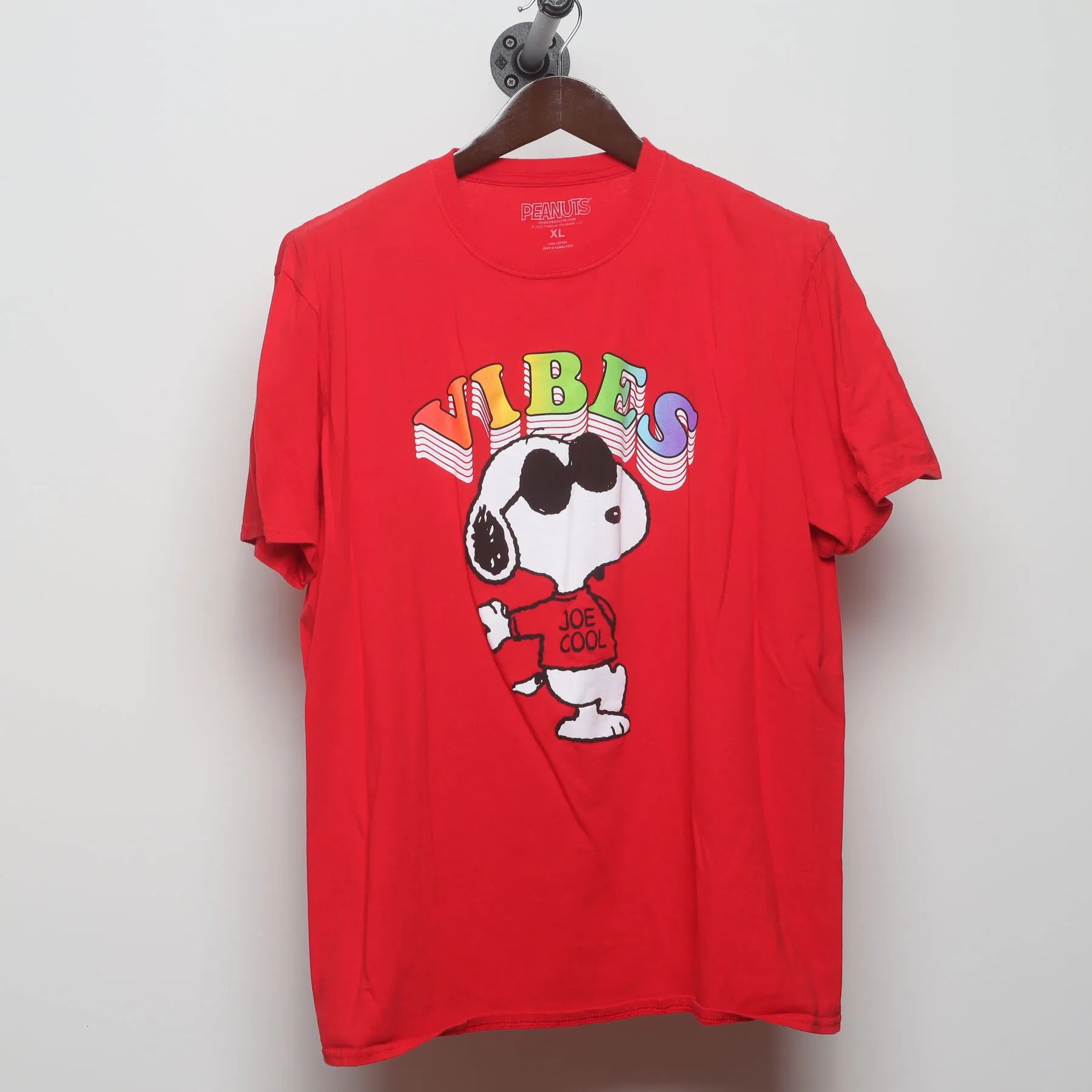 Front view of Vintage Modern Peanuts "Snoopy Joe Cool Vibes" T-Shirt - XL