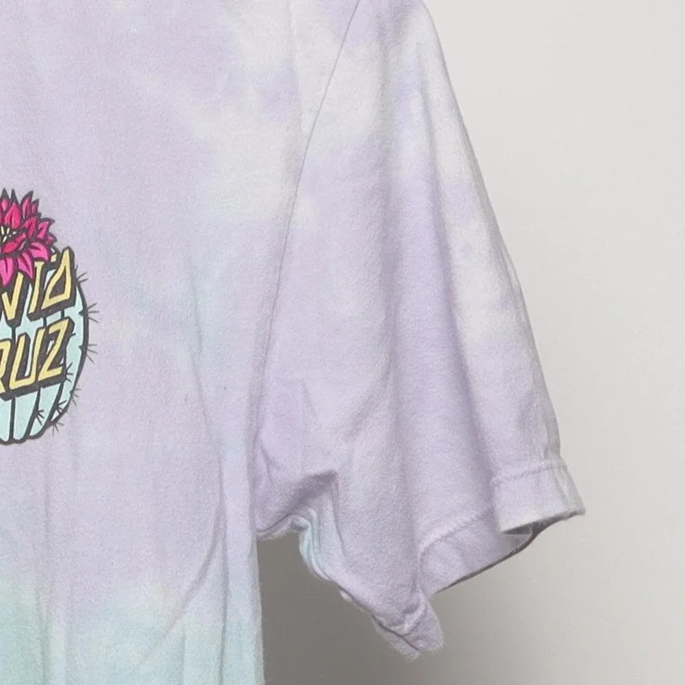 Close-up of the sleeve on the Vintage Modern Santa Cruz "Desert Cactus Logo" T-Shirt - XS