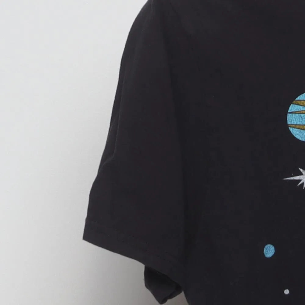 Close-up of the sleeve on the Vintage Modern Space Jam "Tune Squad" T-Shirt - S