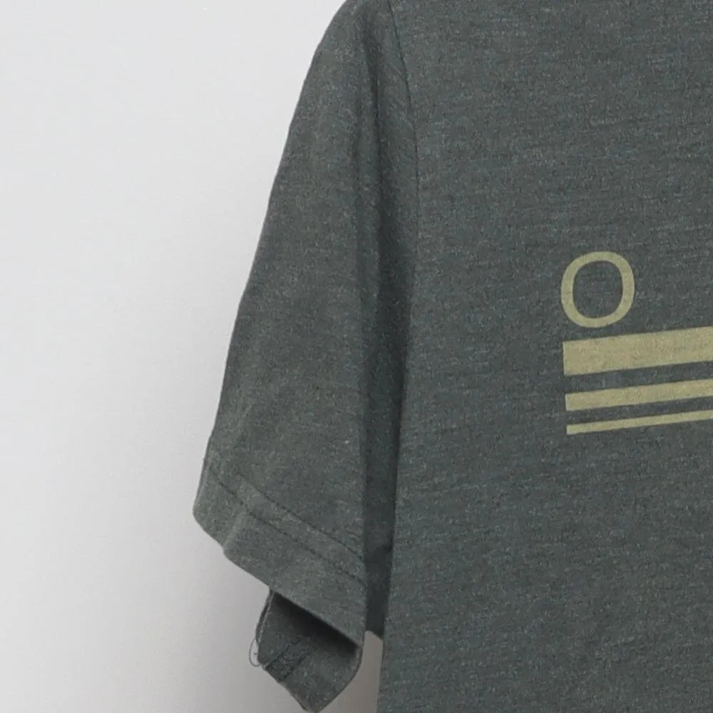 Close-up of the sleeve on the Vintage Modern The Parks "Ohio" T-Shirt - M