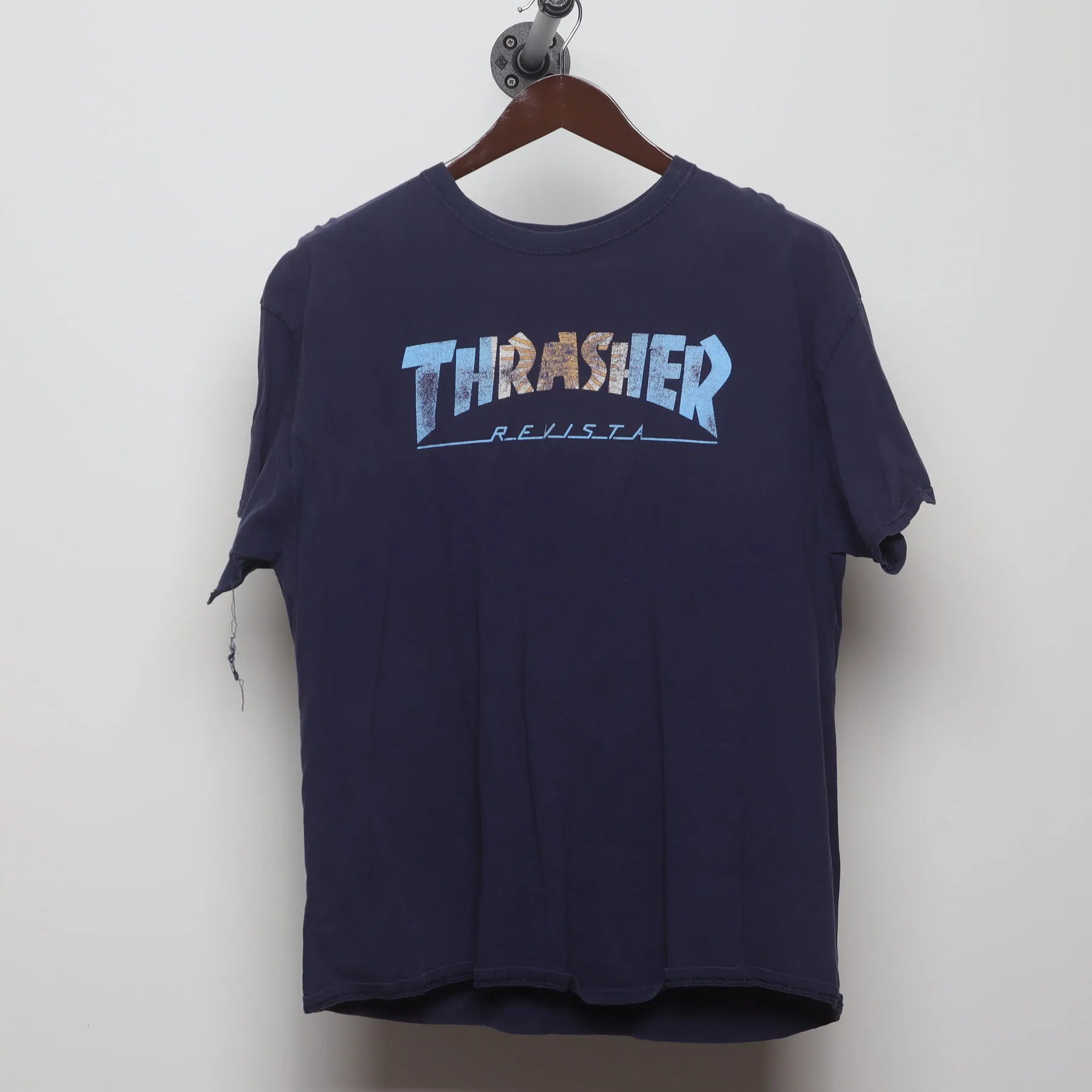 Front view of Vintage Modern Thrasher "Revista Logo" T-Shirt - XL