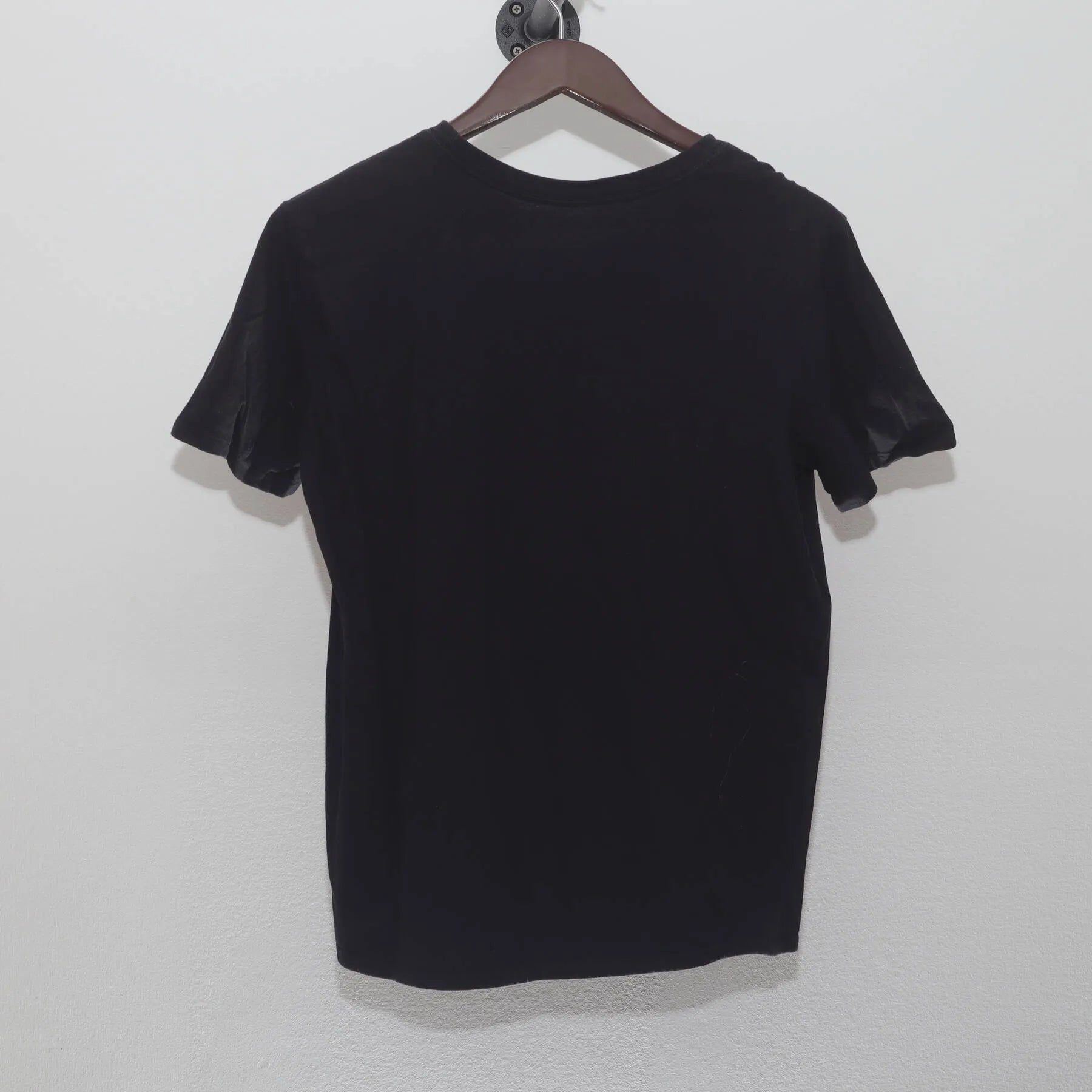 Back view of Vintage Y2K Nike Tiger Woods "Geometric Tiger Logo" T-Shirt - M