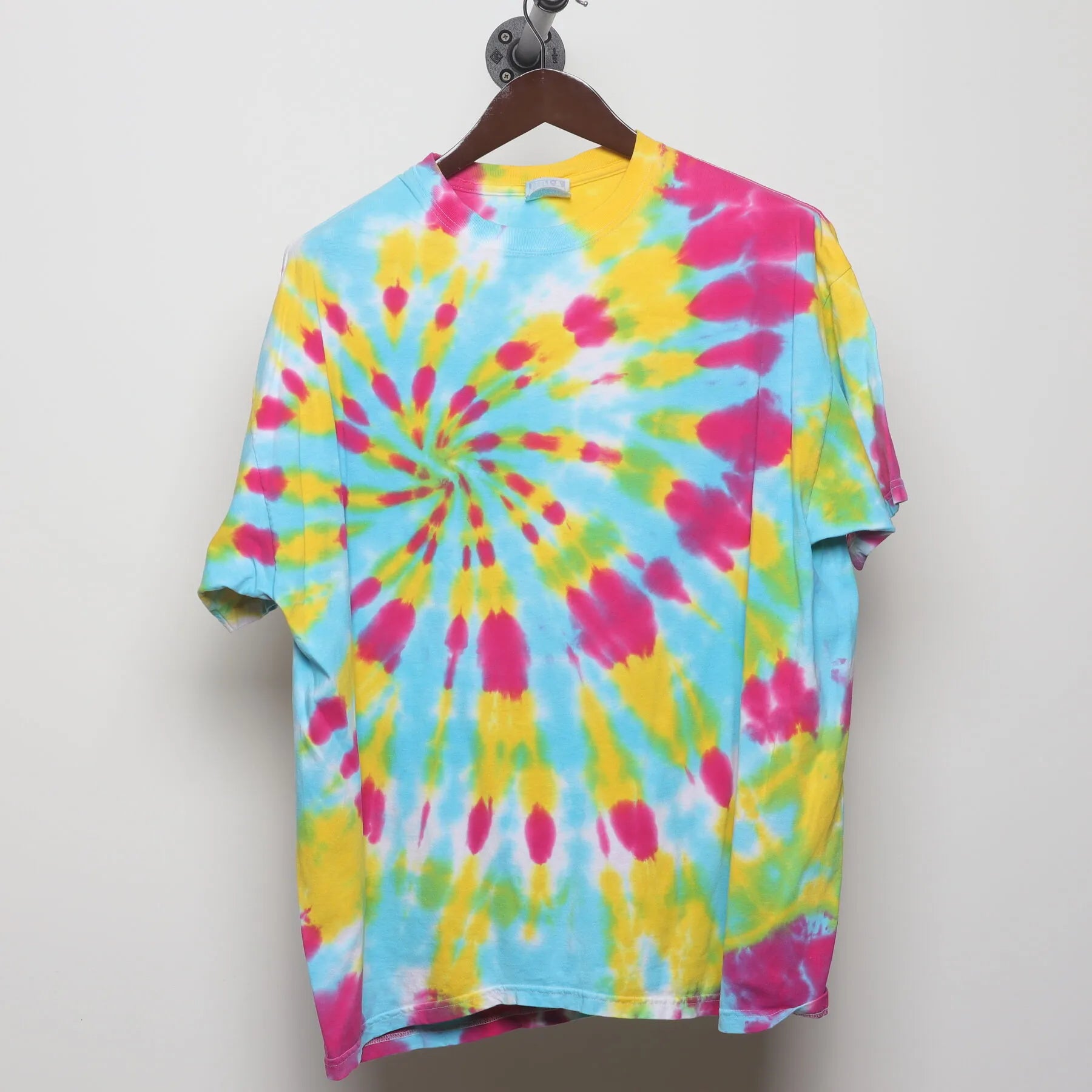 Front view of Vintage 1990s Gildan "Spiral Tie-Dye" T-Shirt - XL