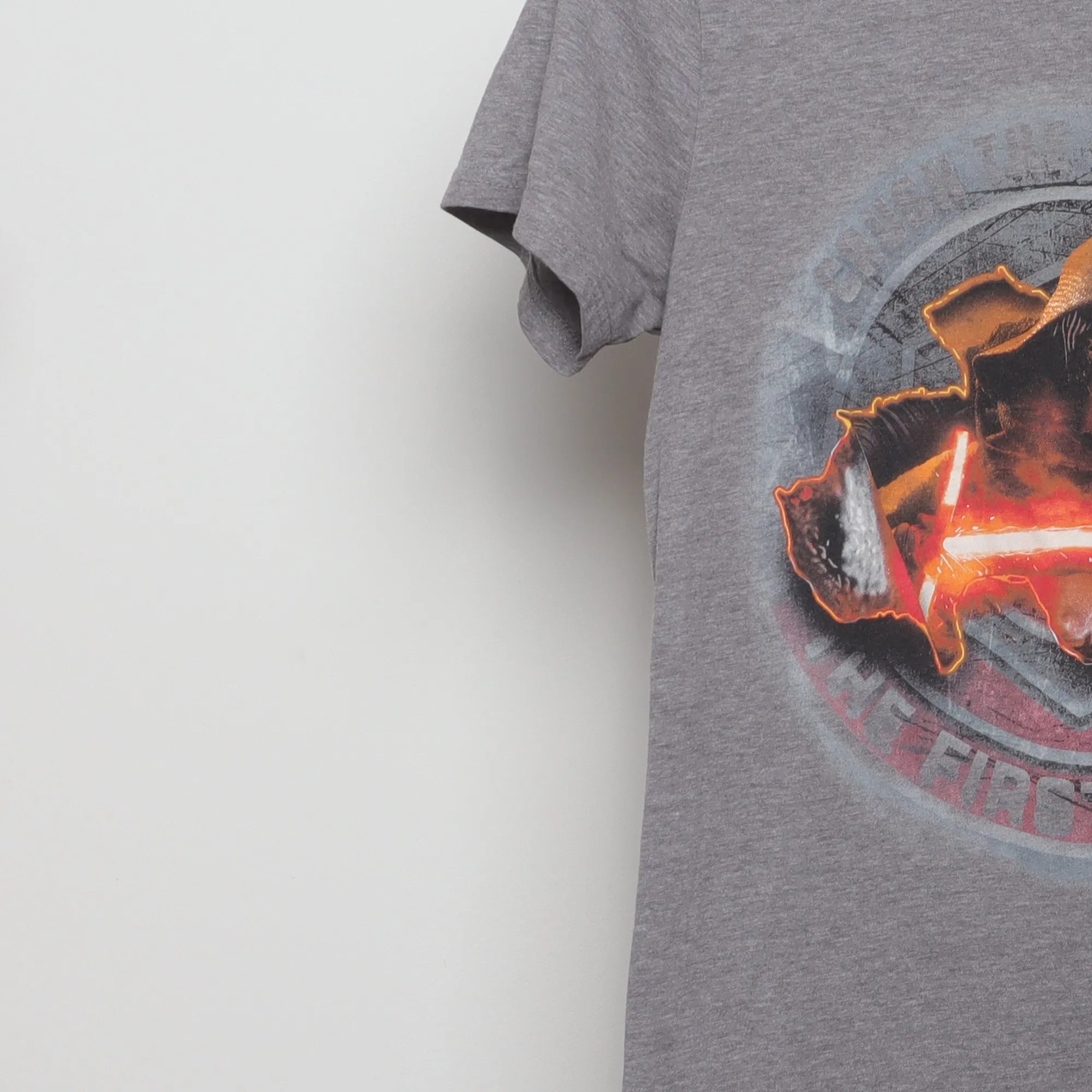 Close-up of the sleeve on the Vintage Star Wars Kylo Ren Promo T-Shirt S
