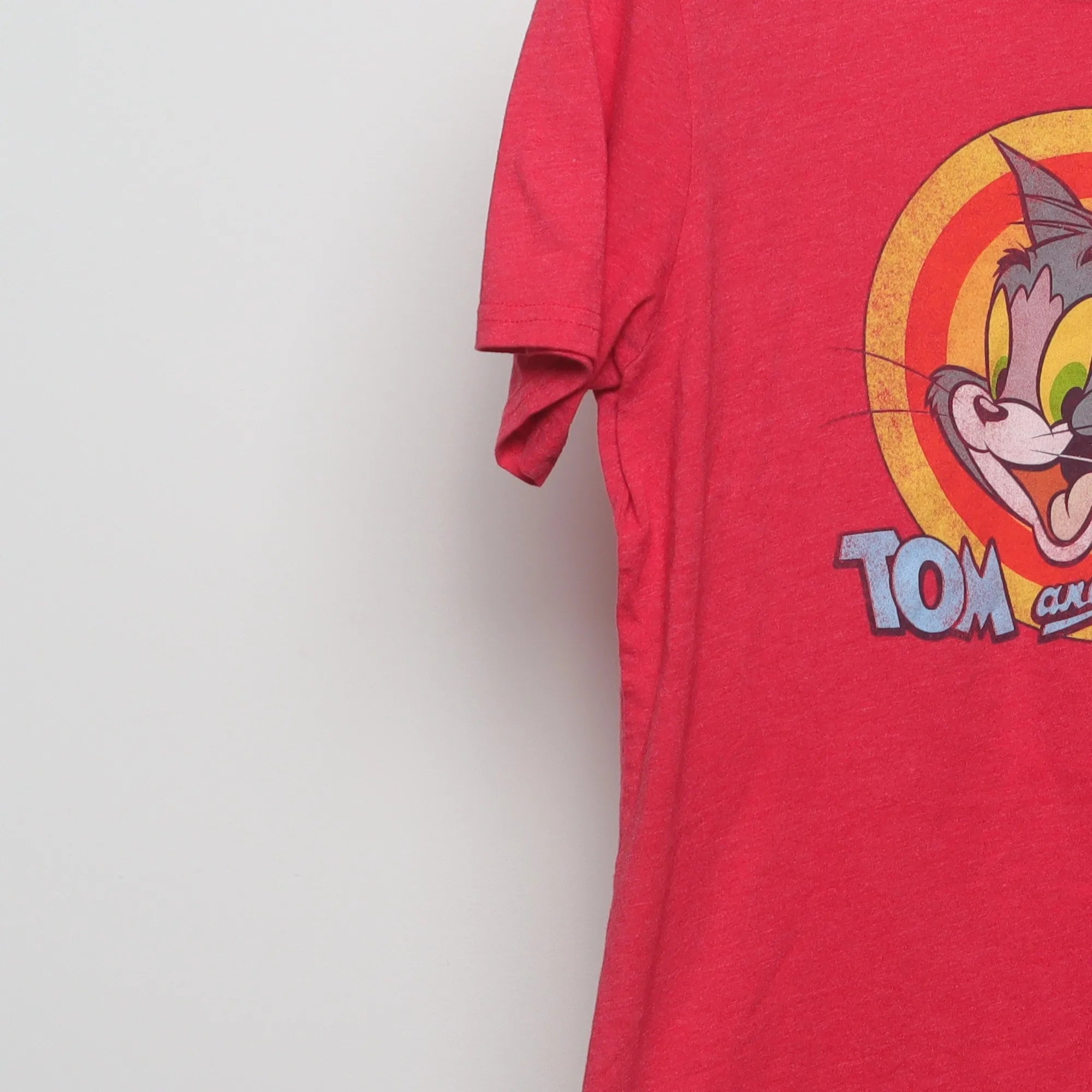 Close-up of the sleeve on the Vintage Style Tom and Jerry Cartoon T-Shirt M