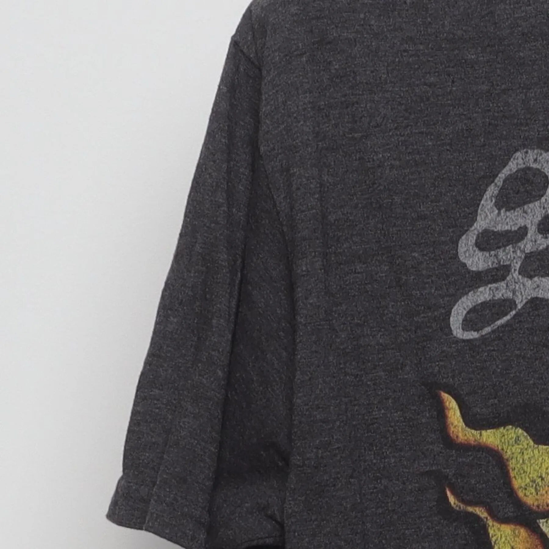 Close-up of the Left sleeve on the Vintage Y2K Sublime "40oz. to Freedom Sun" T-Shirt - M