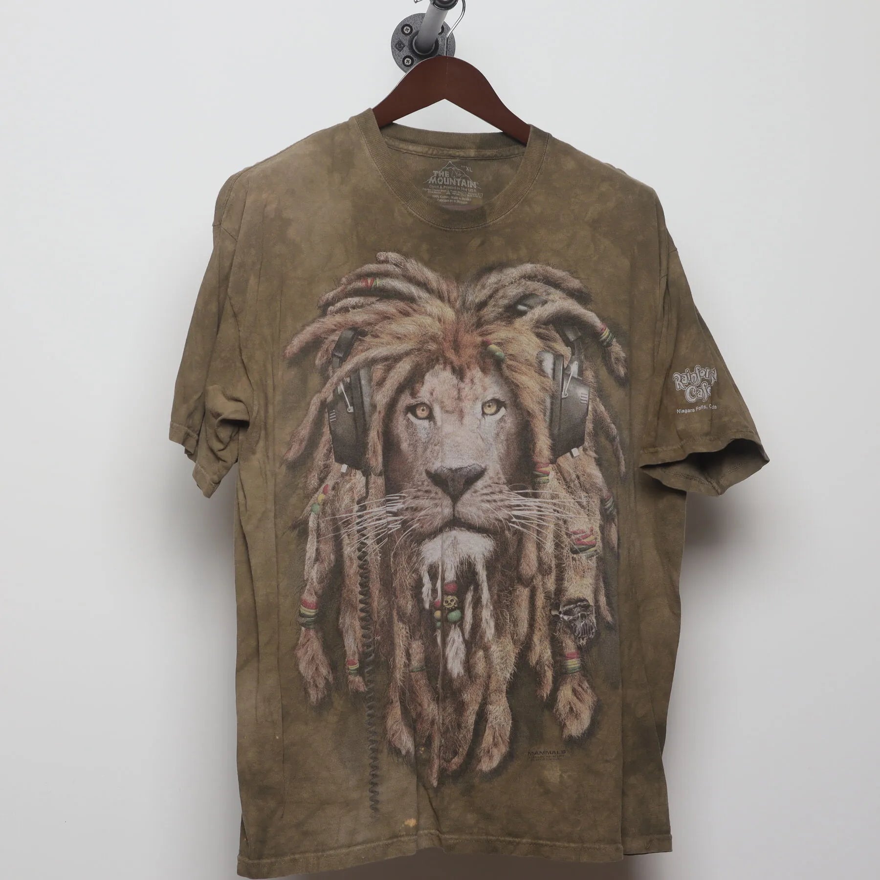Front view of Vintage Y2K The Mountain "Reggae Lion" T-Shirt - XL