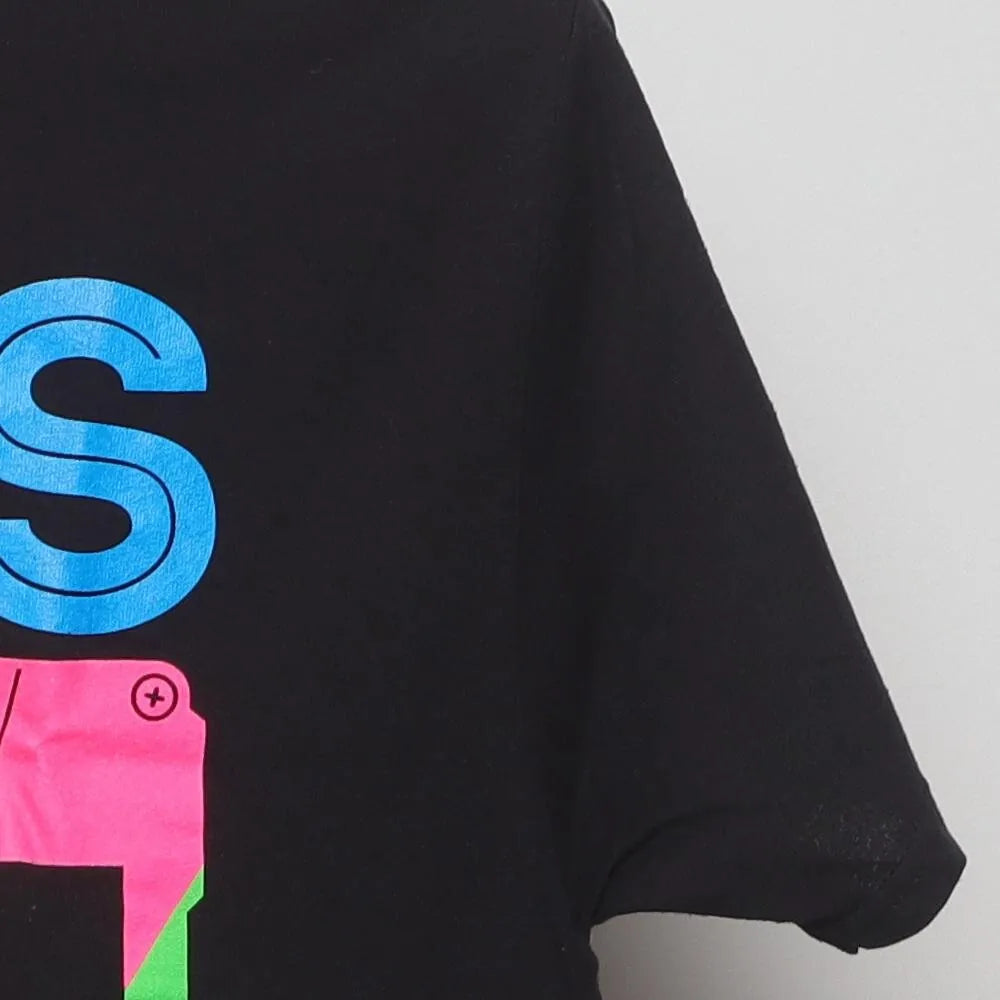 Close-up of the sleeve on the Vintage Y2K Akron Zips "Zips Vibe Cassette" T-Shirt - S