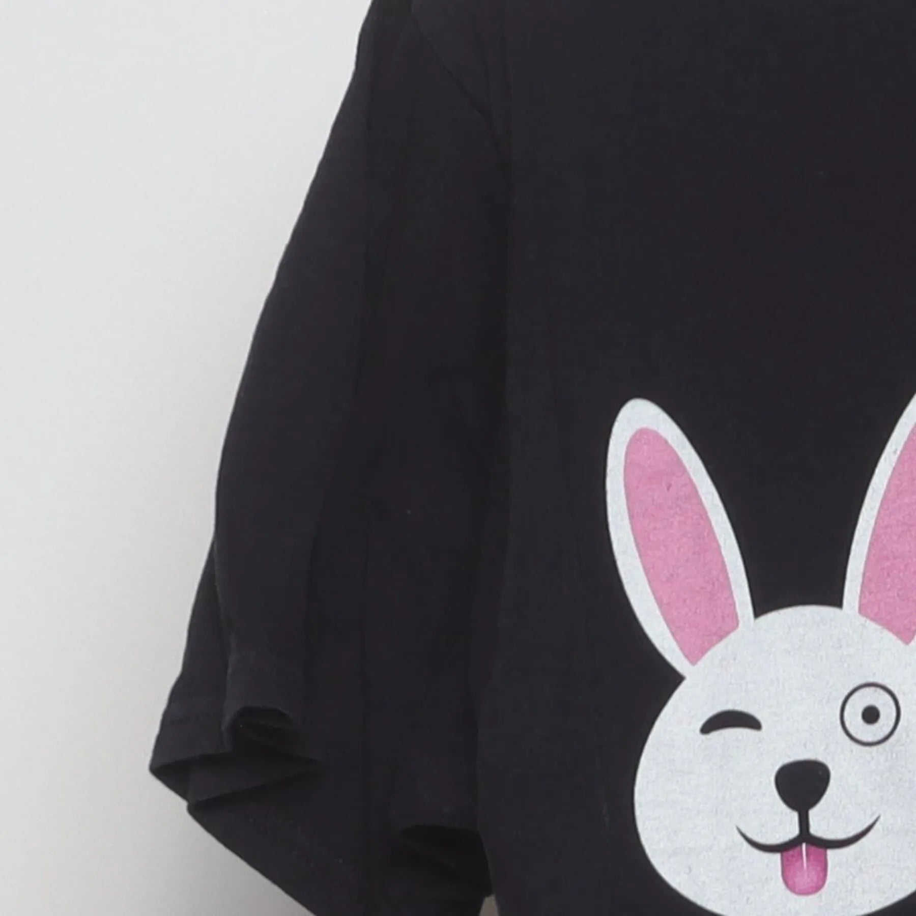 Close-up of the Left sleeve on the Vintage Y2K Gildan "Bunny Emojis" T-Shirt - S