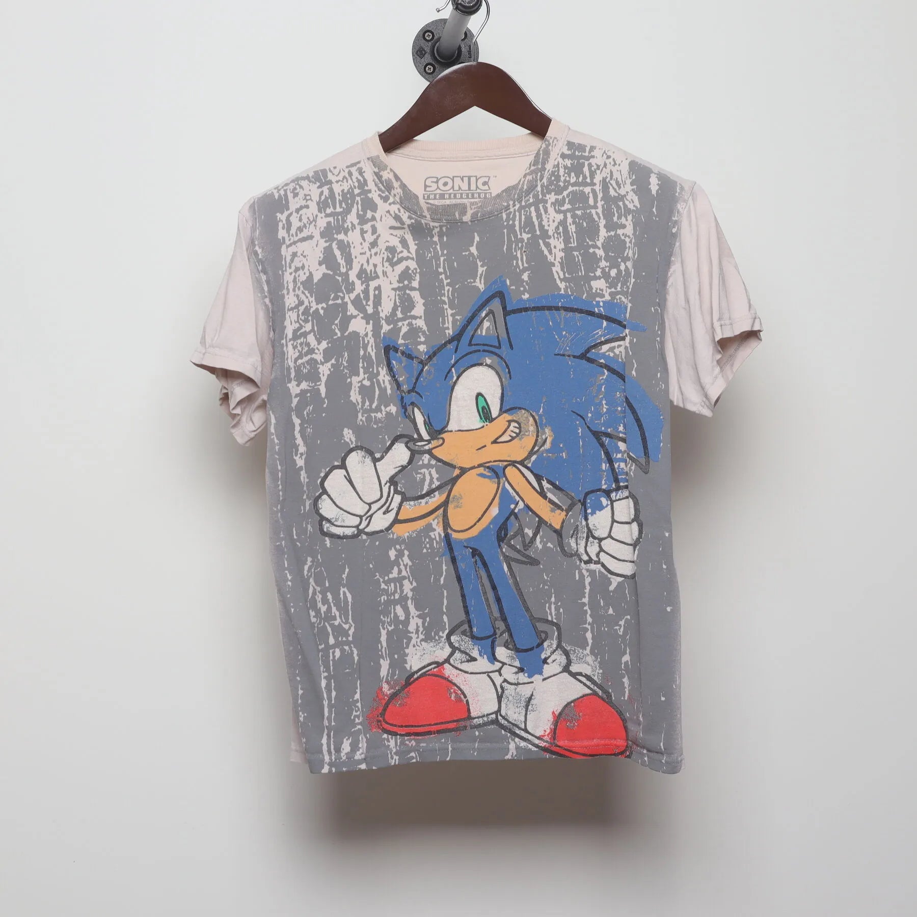 Front view of Vintage Y2K Sonic The Hedgehog "Grunge Graphic" T-Shirt - M