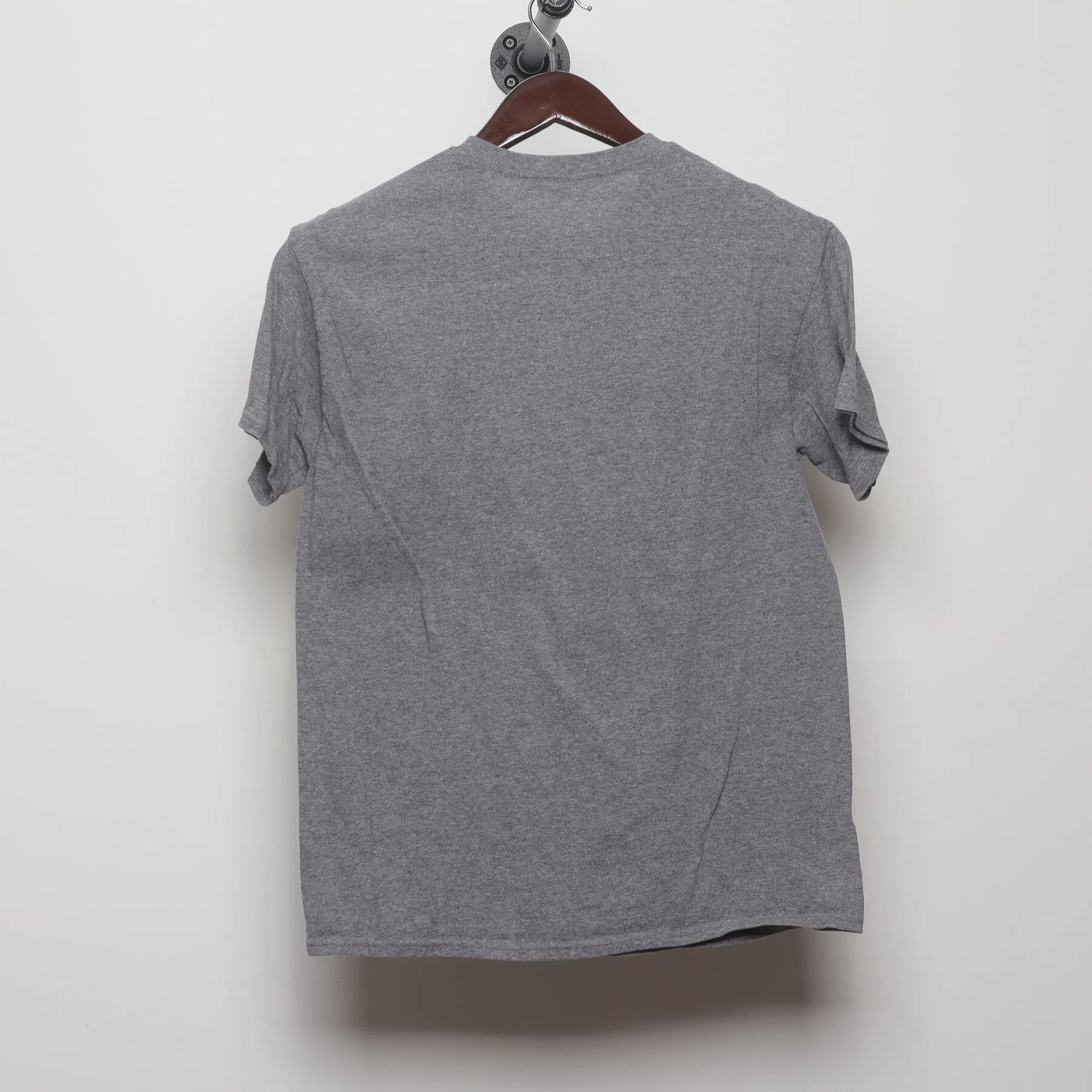 Back view of Vintage Y2K "The Flash Drive" Pun T-Shirt - M